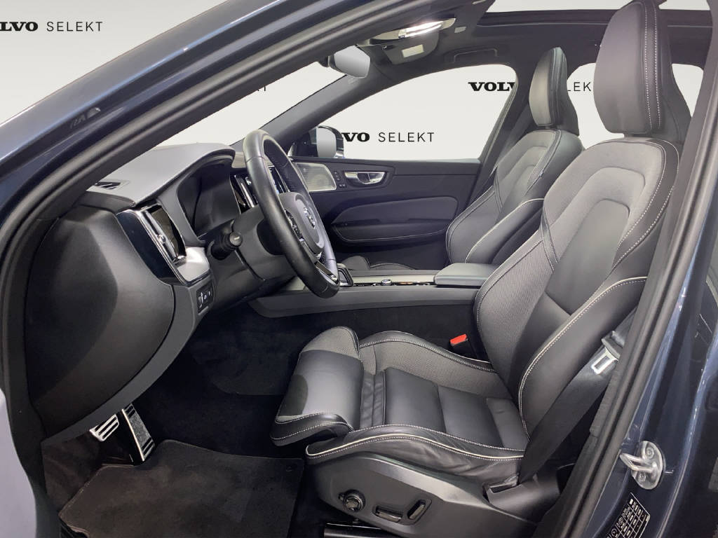 VOLVO XC60 2.0 T8 TE R-Design eAWD-image-5