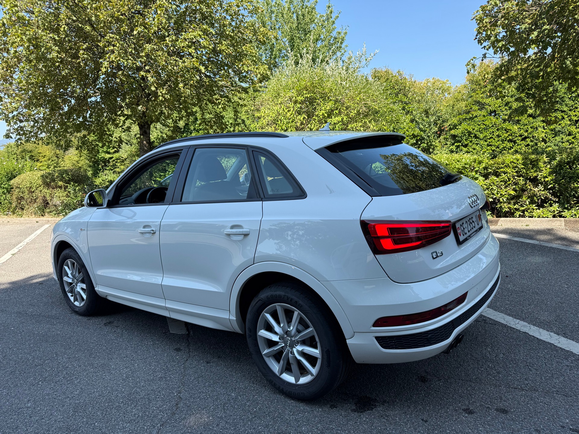 AUDI Q3 1.4 TFSI ultra design-image-11