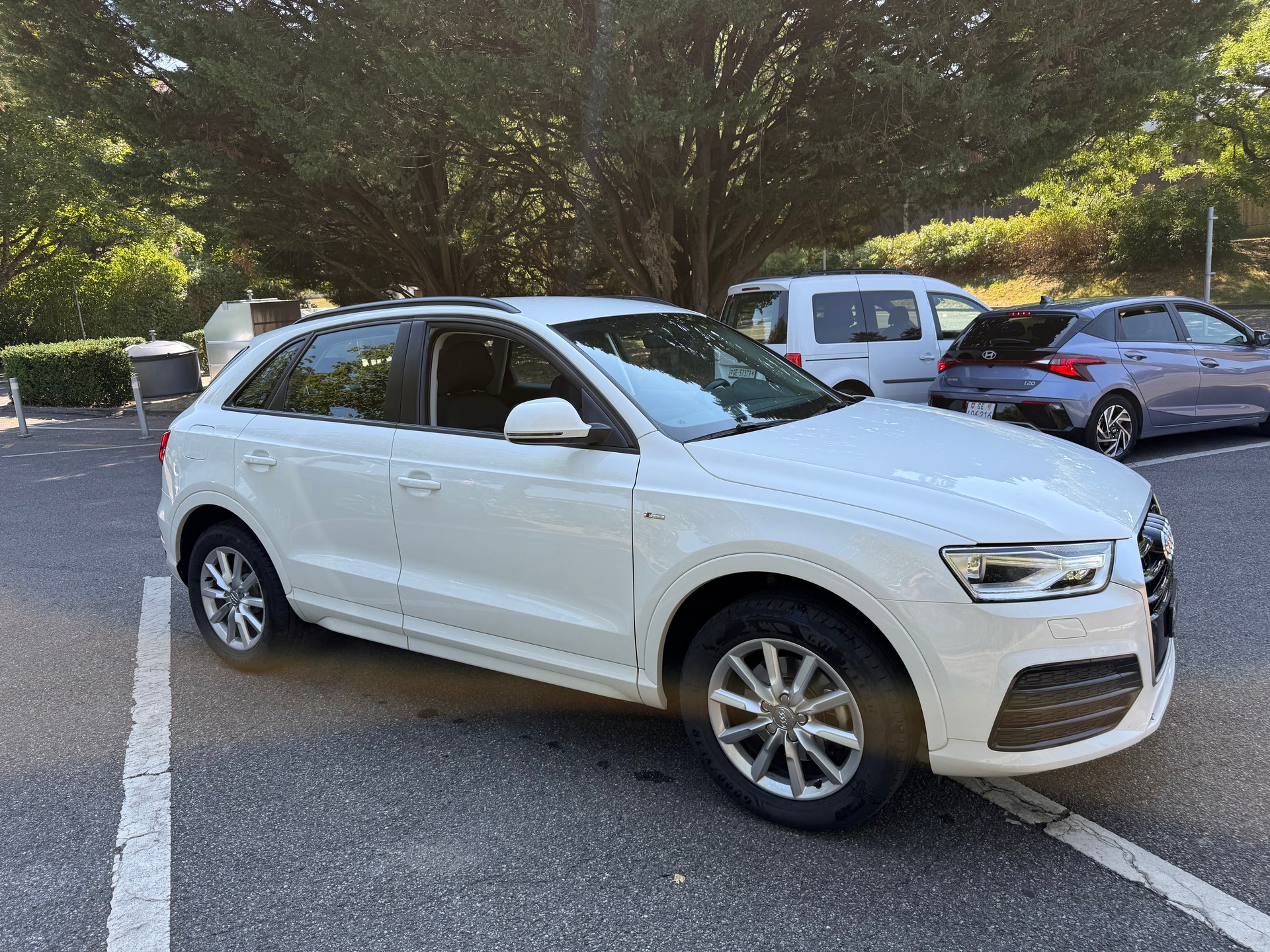 AUDI Q3 1.4 TFSI ultra design-image-3