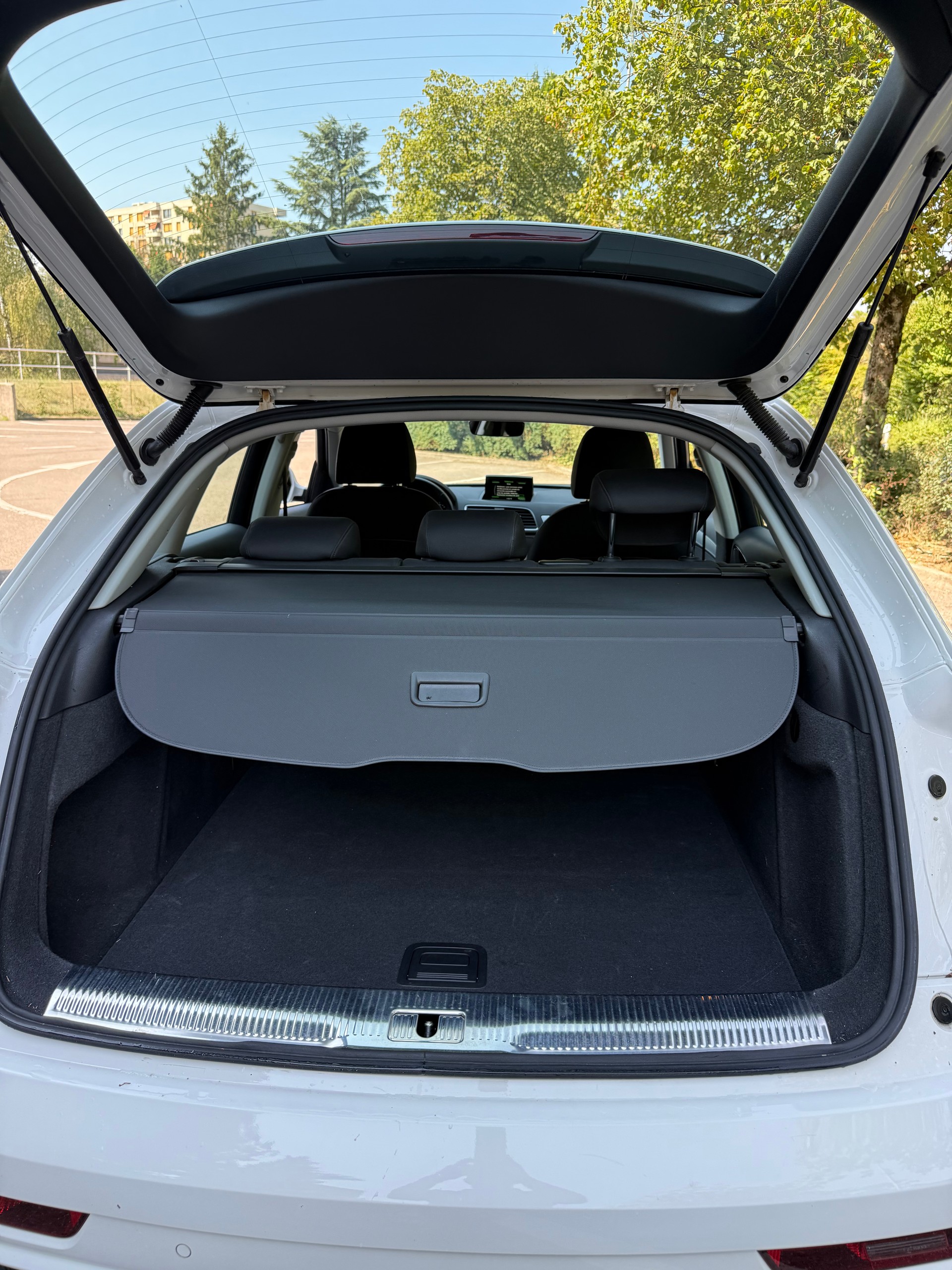 AUDI Q3 1.4 TFSI ultra design-image-9