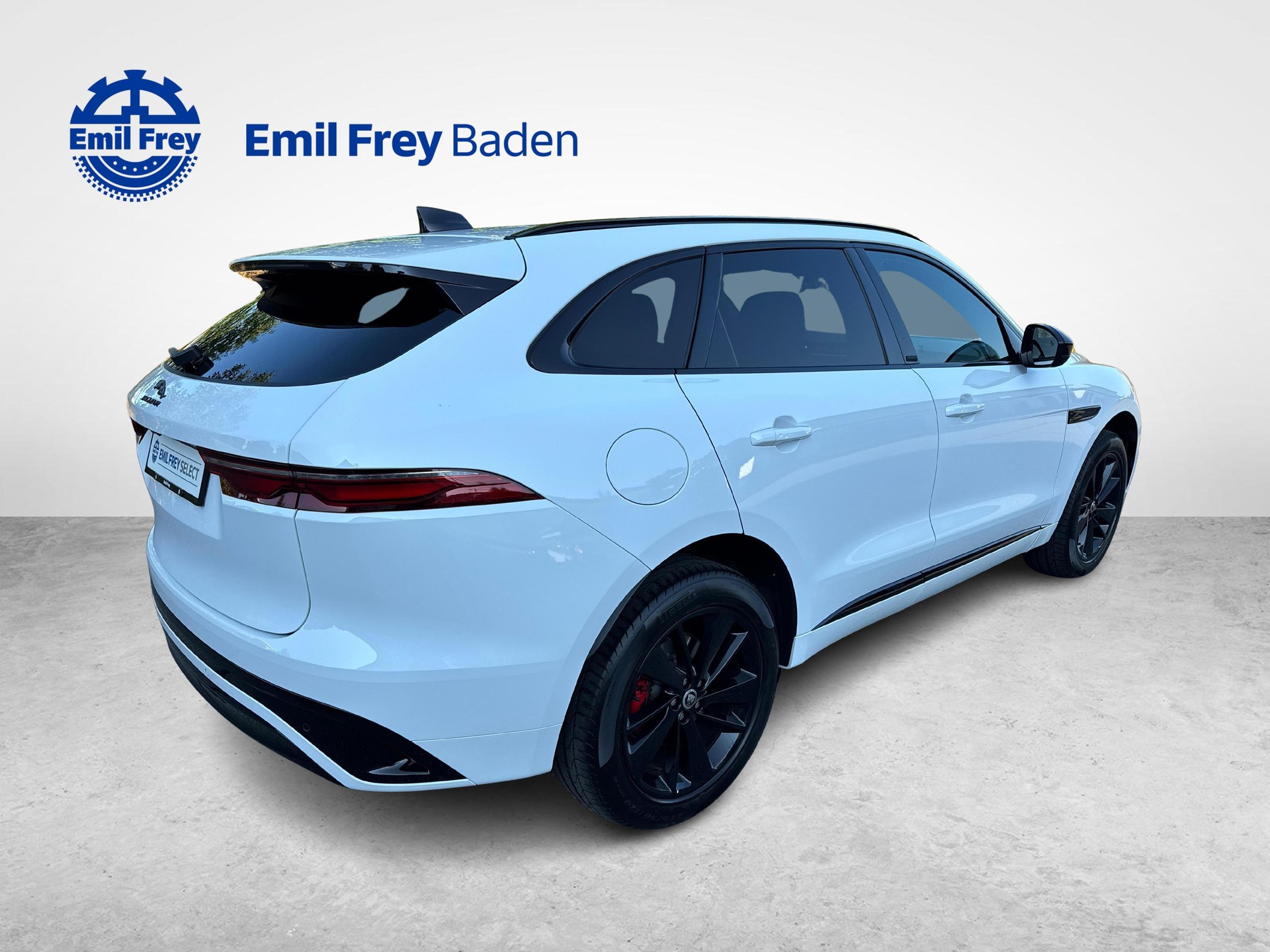 JAGUAR F-Pace 2.0 P400e R-Dynamic SE AWD-image-4