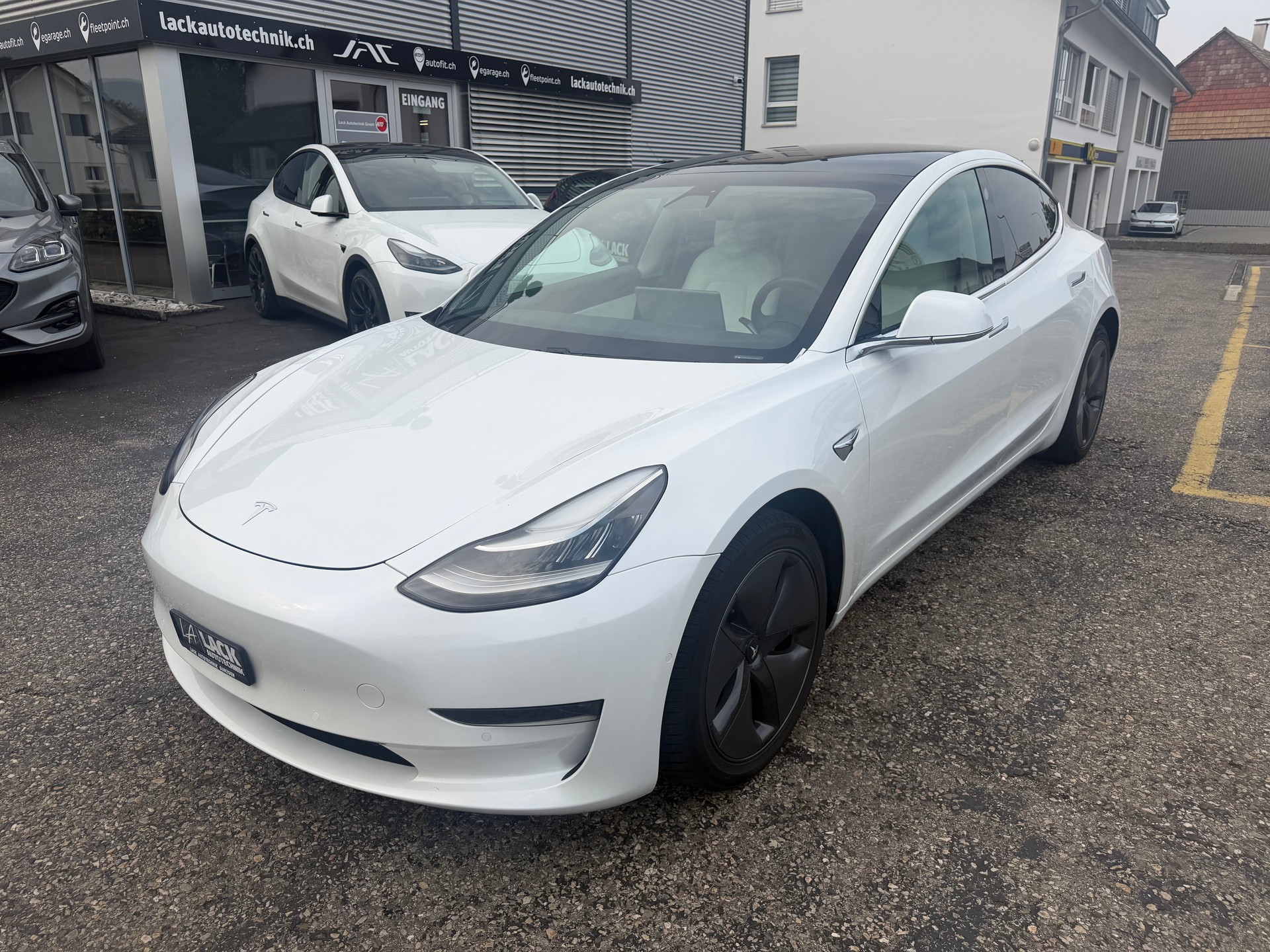 TESLA Model 3 Long Range Dual Motor AWD-image-2