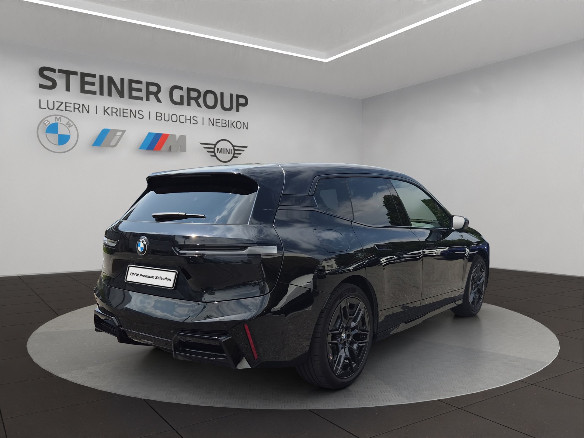 BMW iX xDrive60 M Sport Pro-image-5