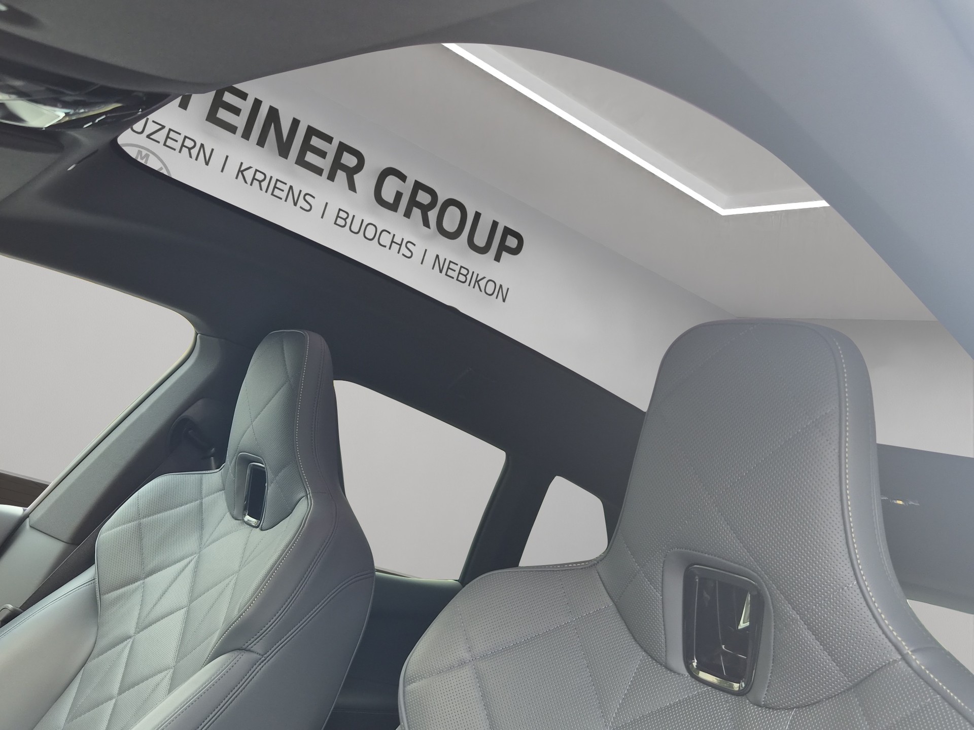 BMW iX xDrive60 M Sport Pro-image-13