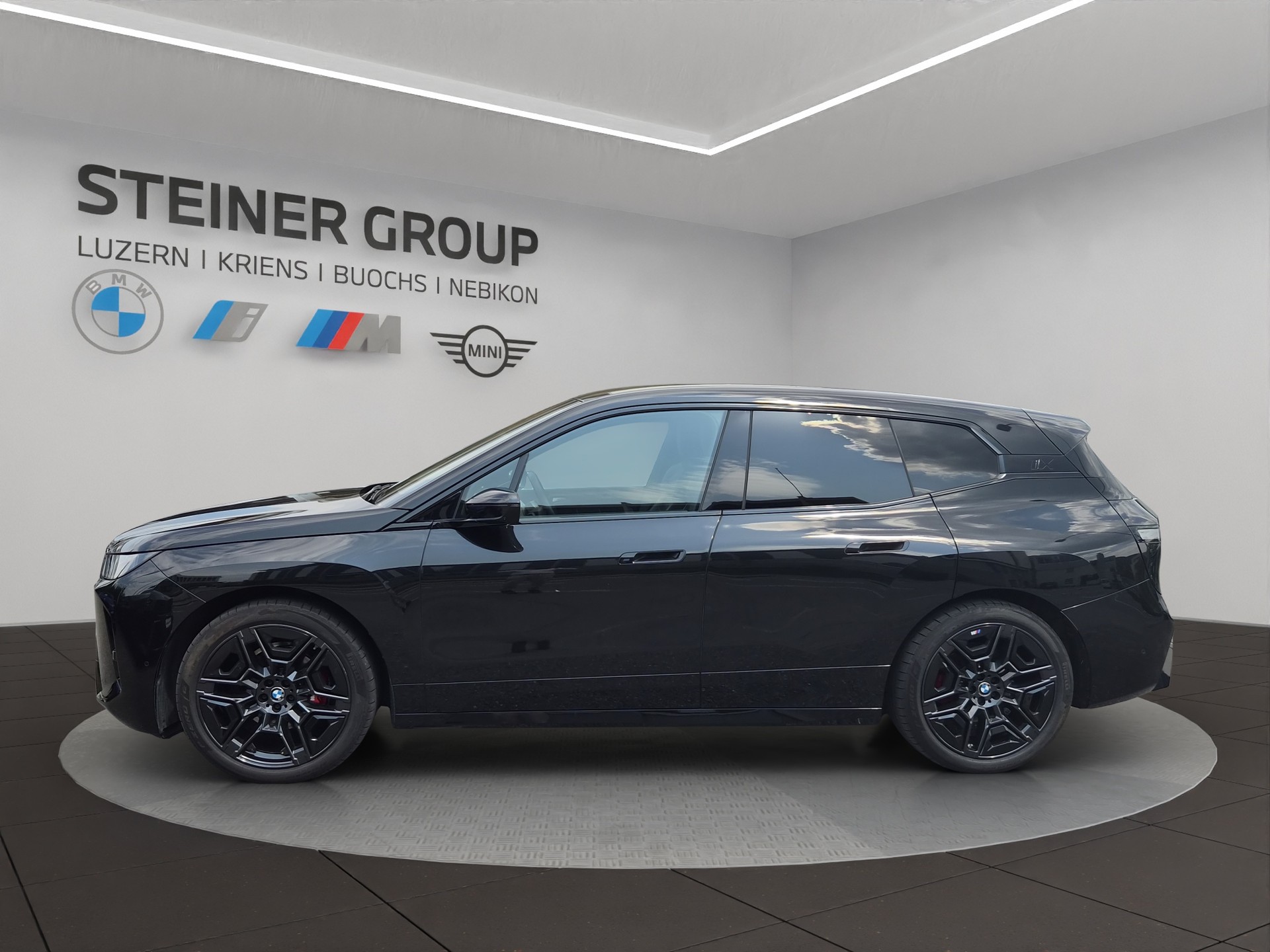 BMW iX xDrive60 M Sport Pro-image-8