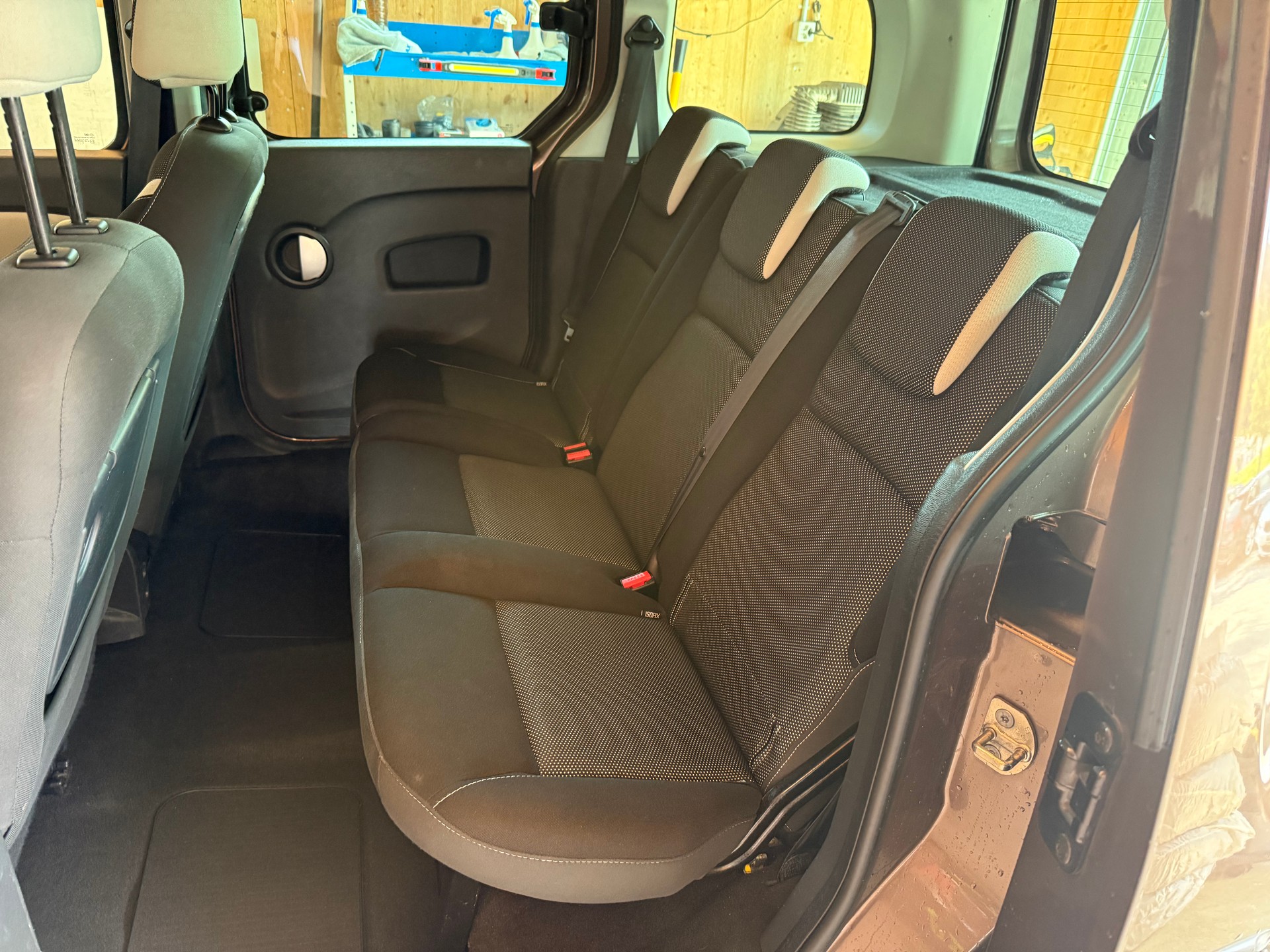 RENAULT Kangoo 1.5 dCi Expression-image-7