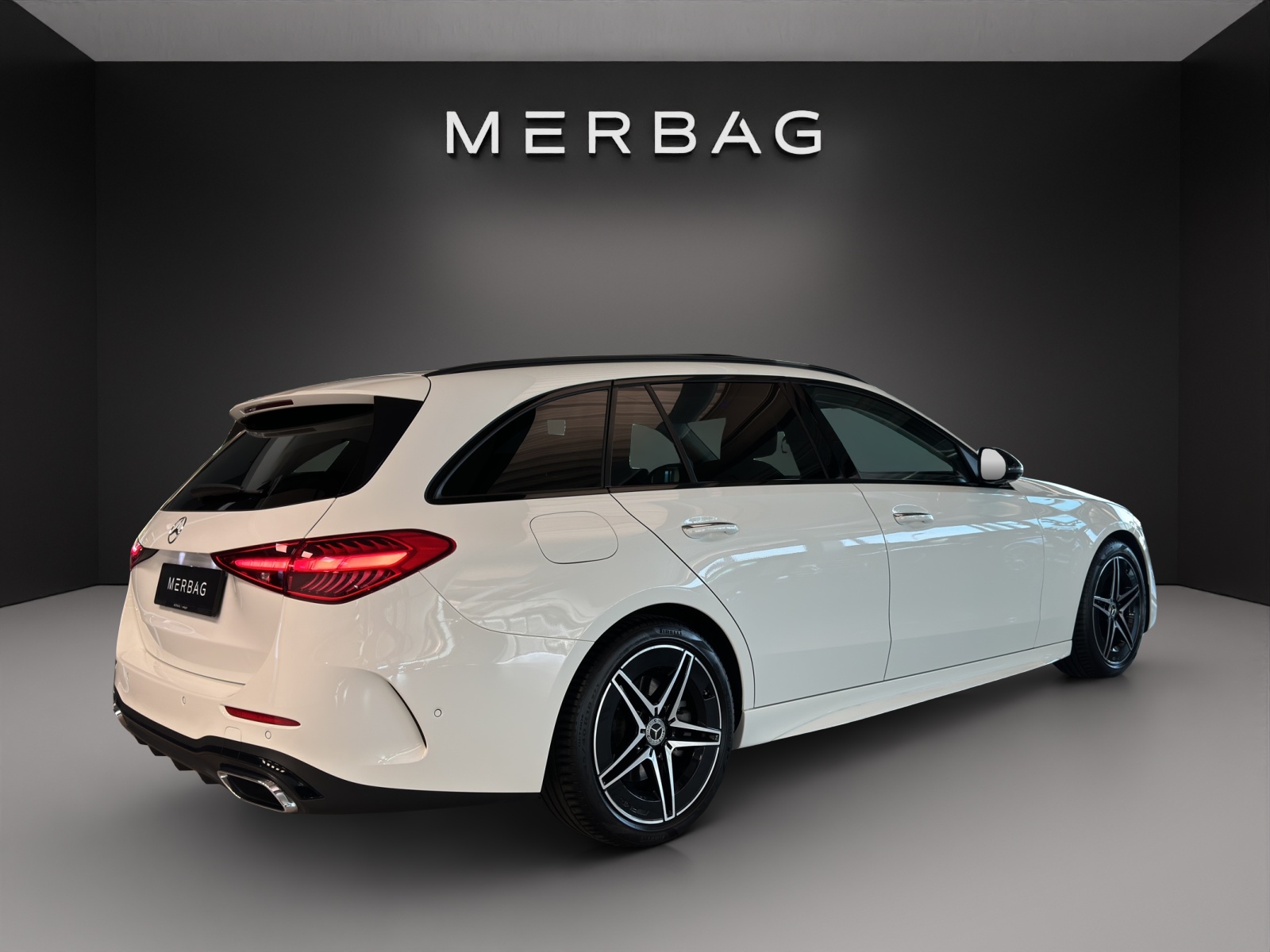 MERCEDES-BENZ C 200 T AMG Line-image-5