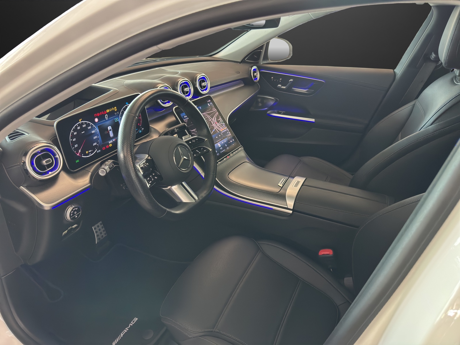 MERCEDES-BENZ C 200 T AMG Line-image-8