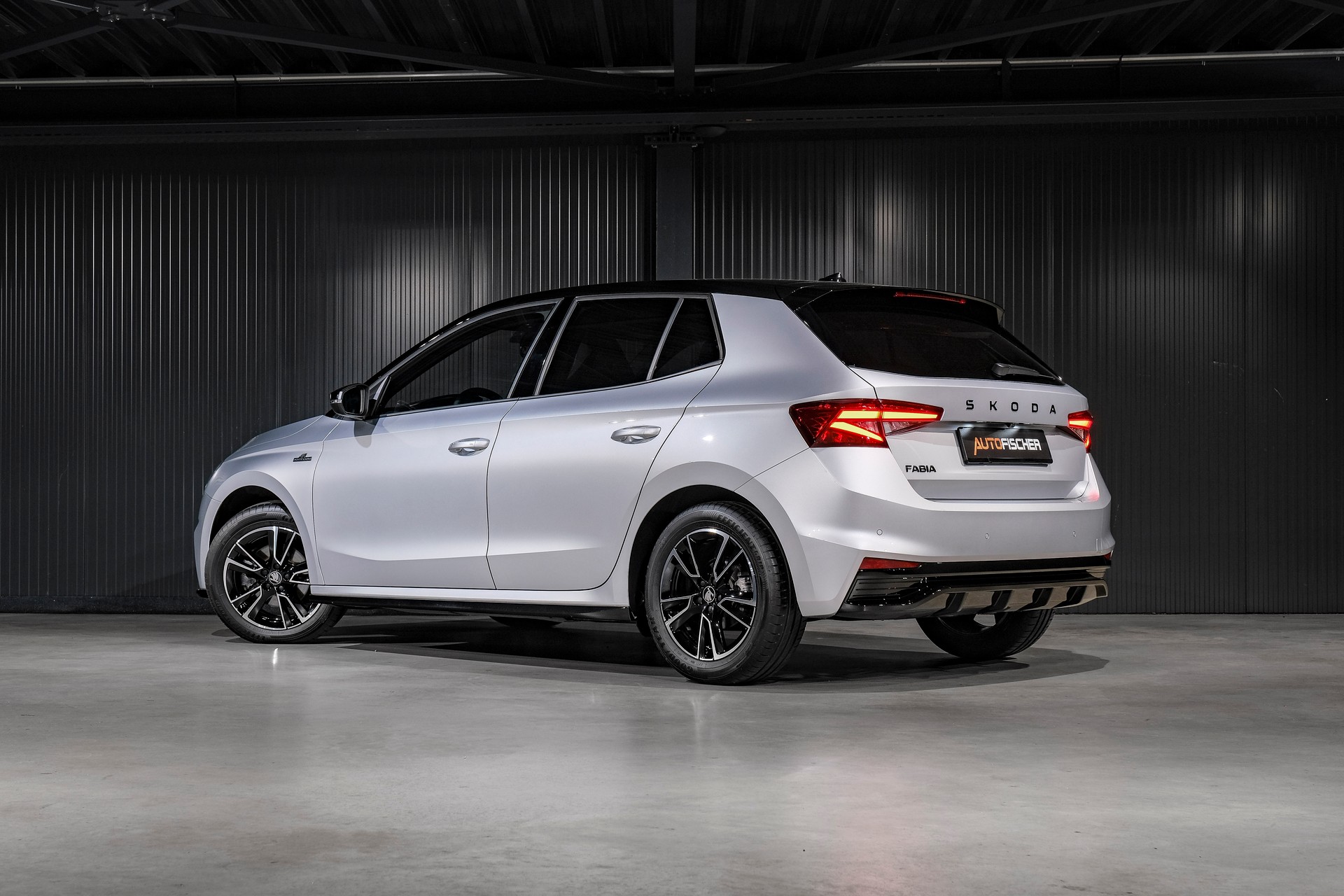 SKODA Fabia 1.0 TSI Monte Carlo DSG-image-1