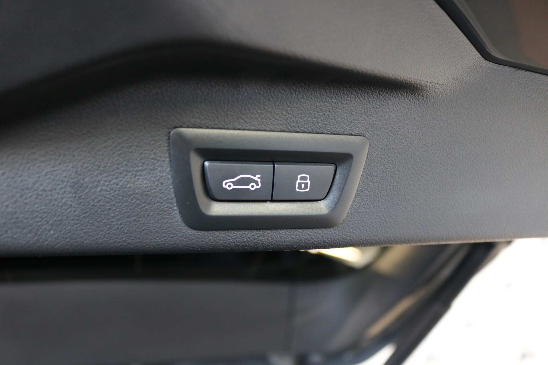 BMW X5 xDrive 50e M Sport Pro Steptronic-image-41