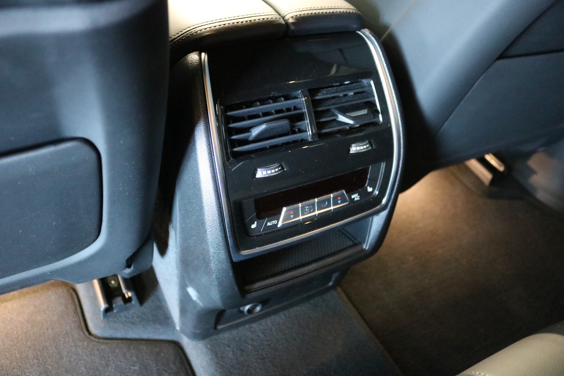 BMW X5 xDrive 50e M Sport Pro Steptronic-image-44
