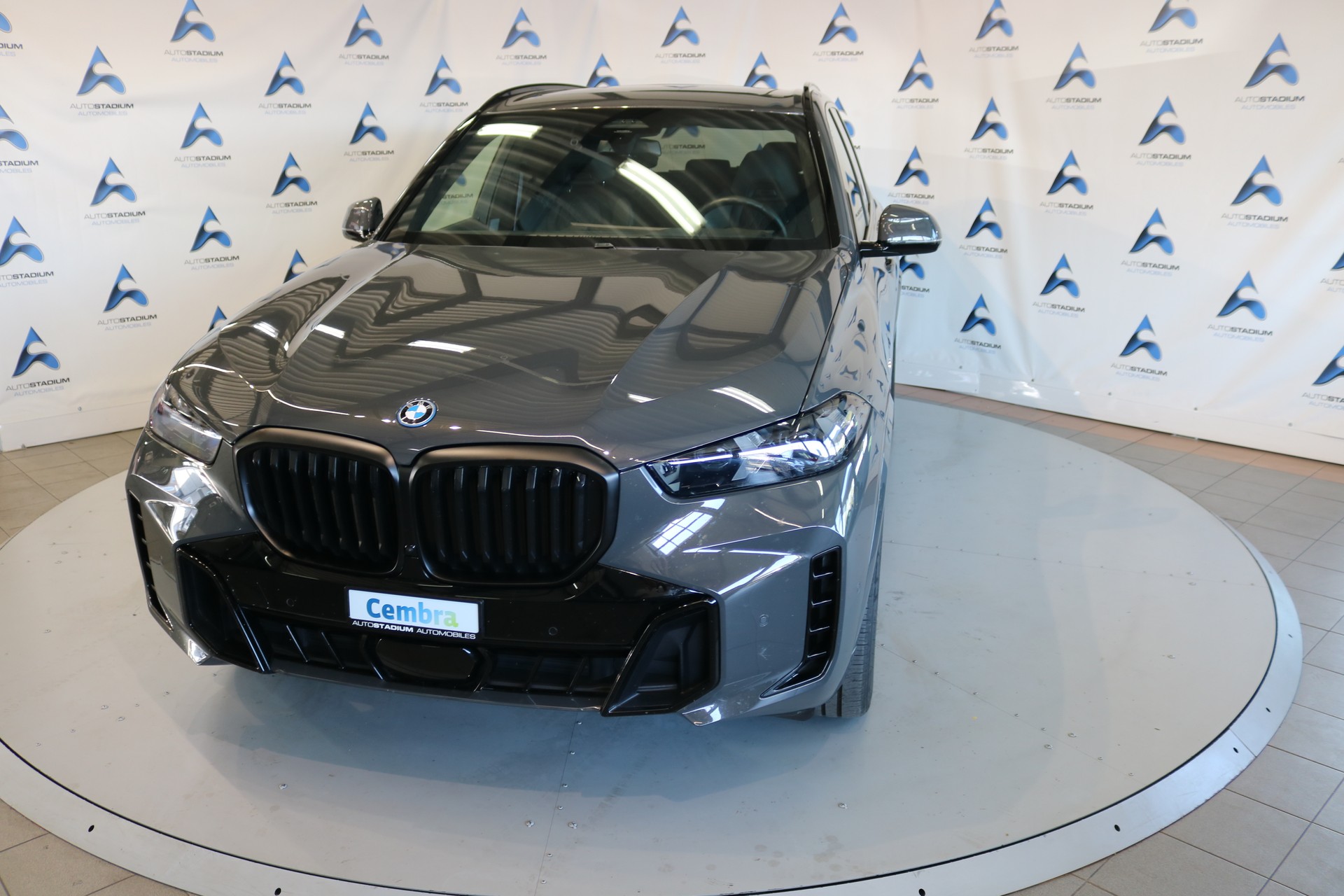 BMW X5 xDrive 50e M Sport Pro Steptronic-image-10