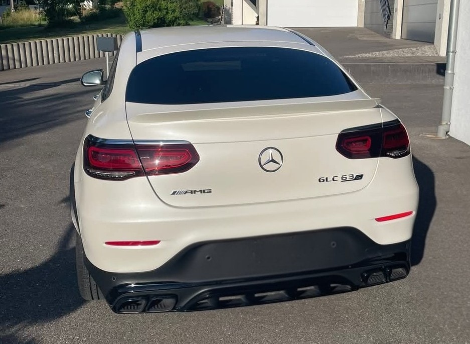 MERCEDES-BENZ GLC 63 S AMG 4m+-image-5