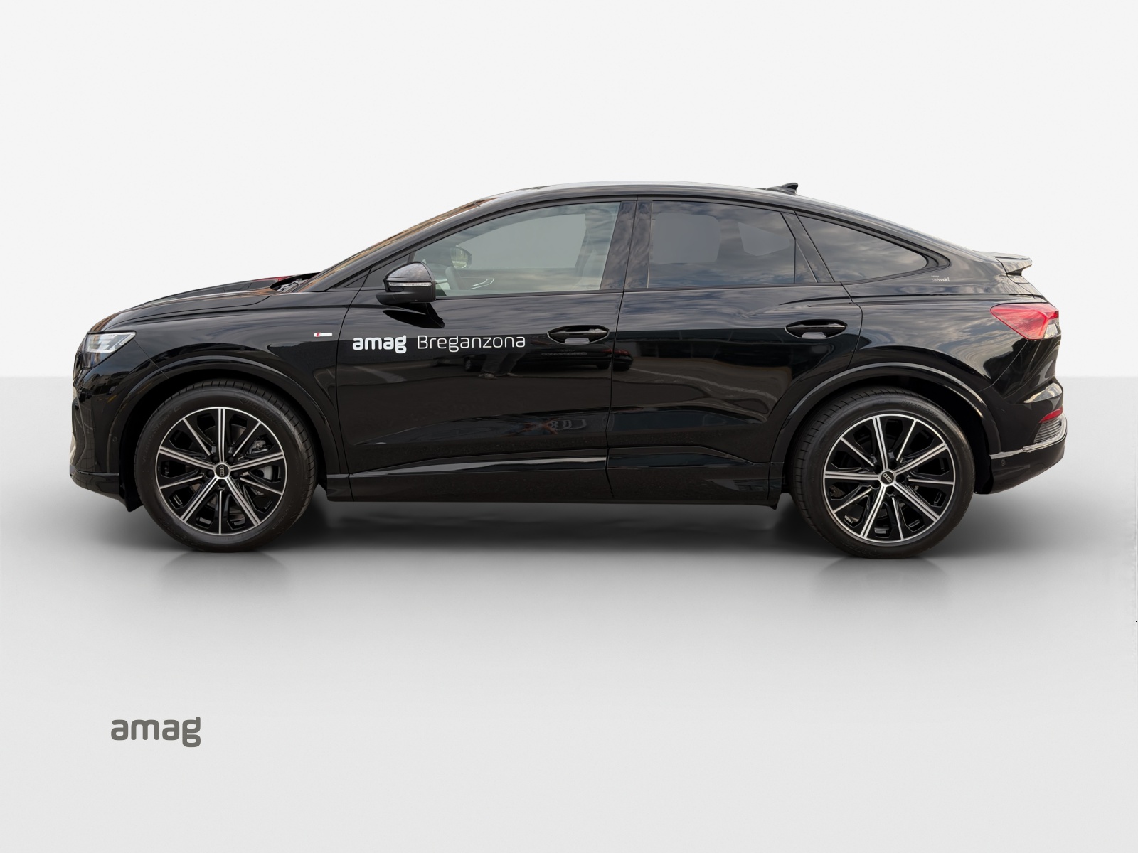 AUDI Q4 Sportback e-tron 45 Edition Swiss Ski quattro-image-1