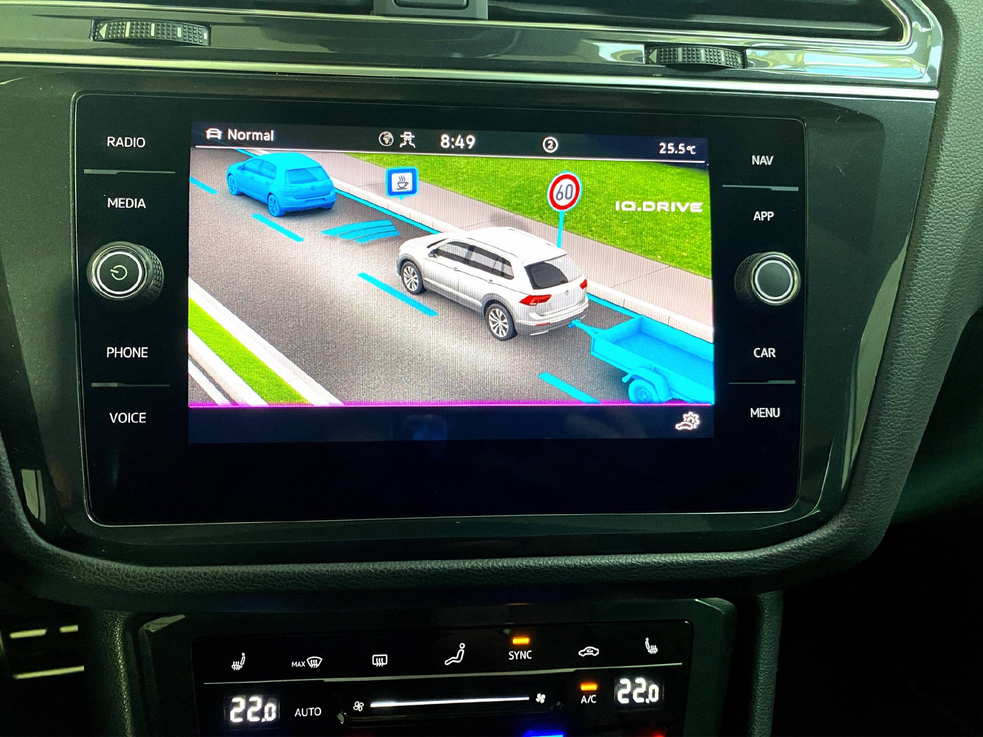 VW Tiguan 2.0 TDI SCR R-Line DSG-image-11