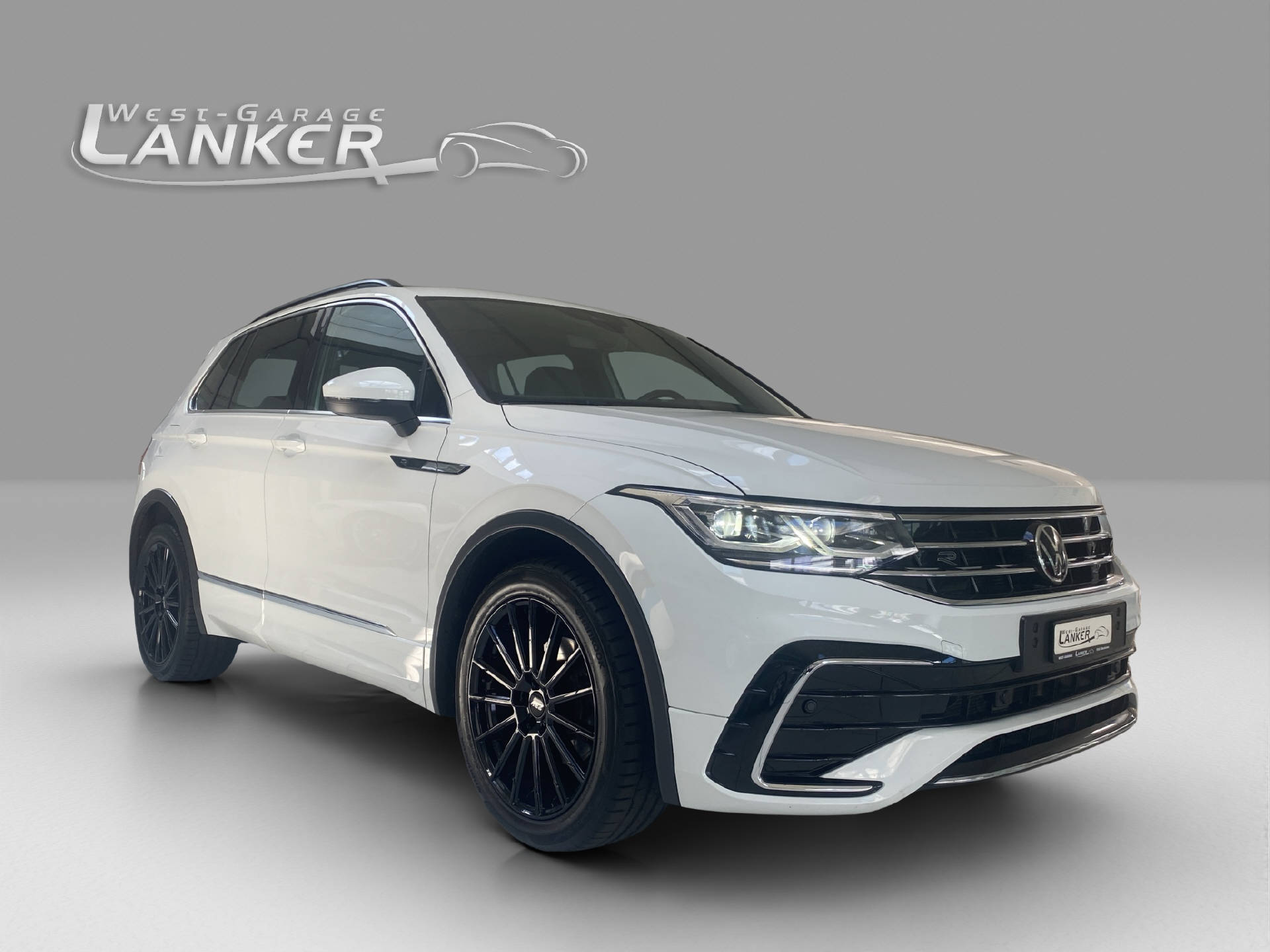 VW Tiguan 2.0 TDI SCR R-Line DSG-showroom-element-1