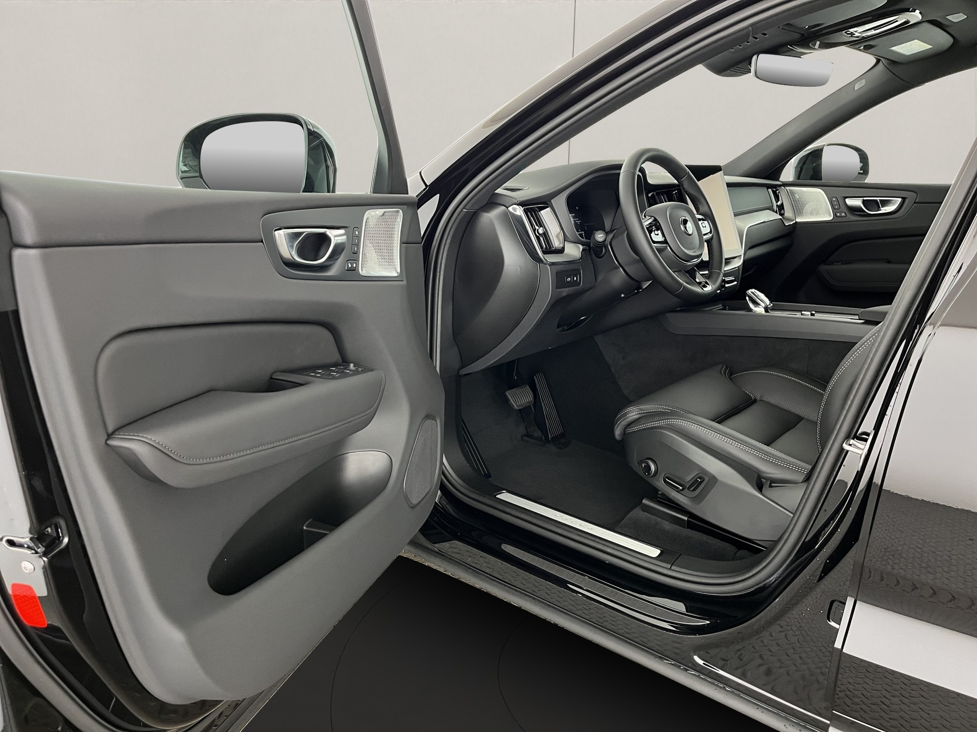 VOLVO XC60 2.0 T8 TE Black Edition eAWD-image-8