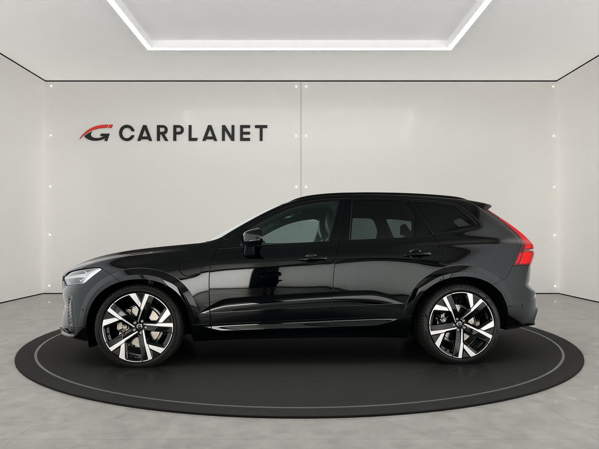 VOLVO XC60 2.0 T8 TE Black Edition eAWD-showroom-element-2