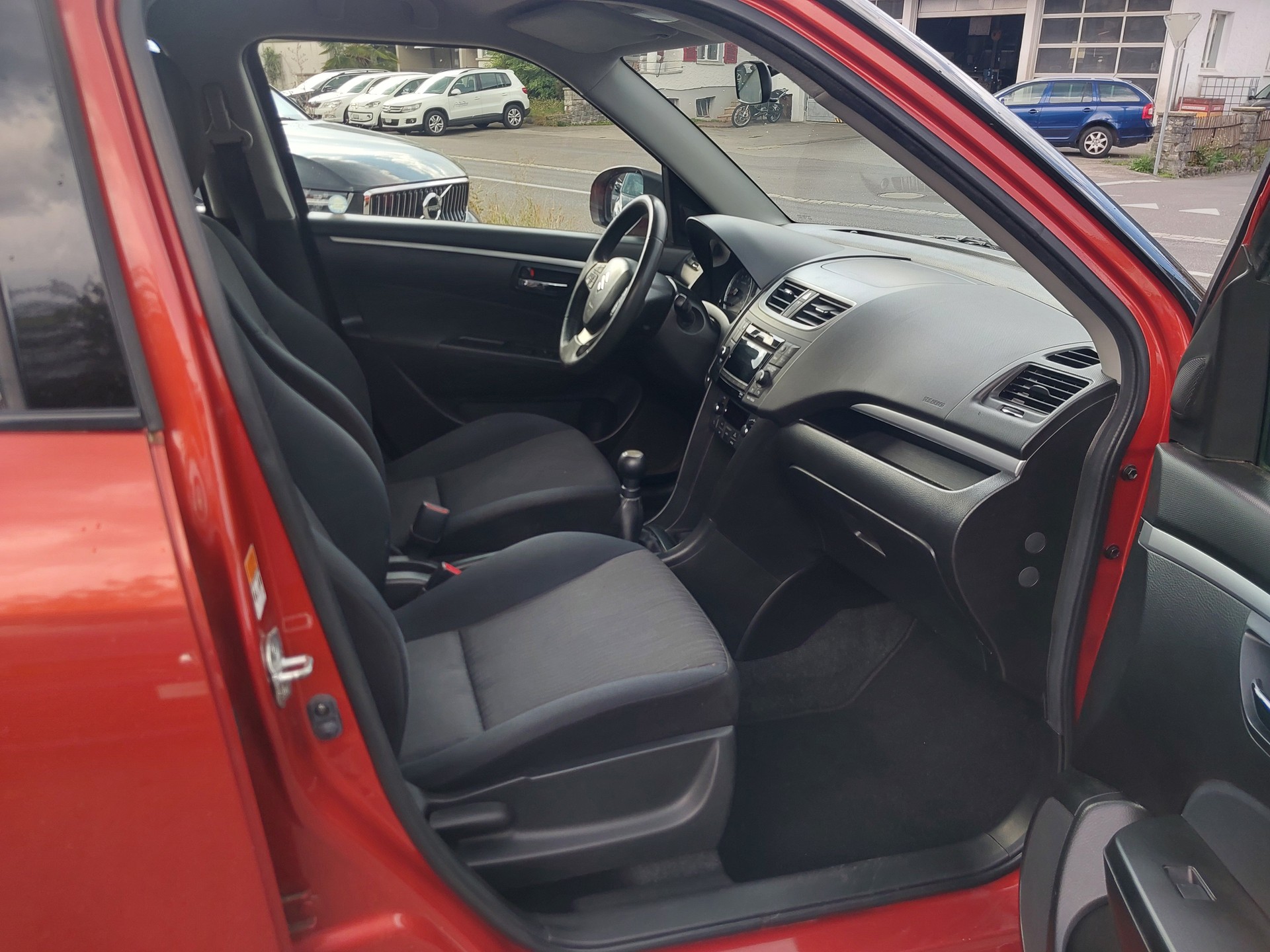 SUZUKI Swift 1.2i 16V GL Top 4x4-image-6