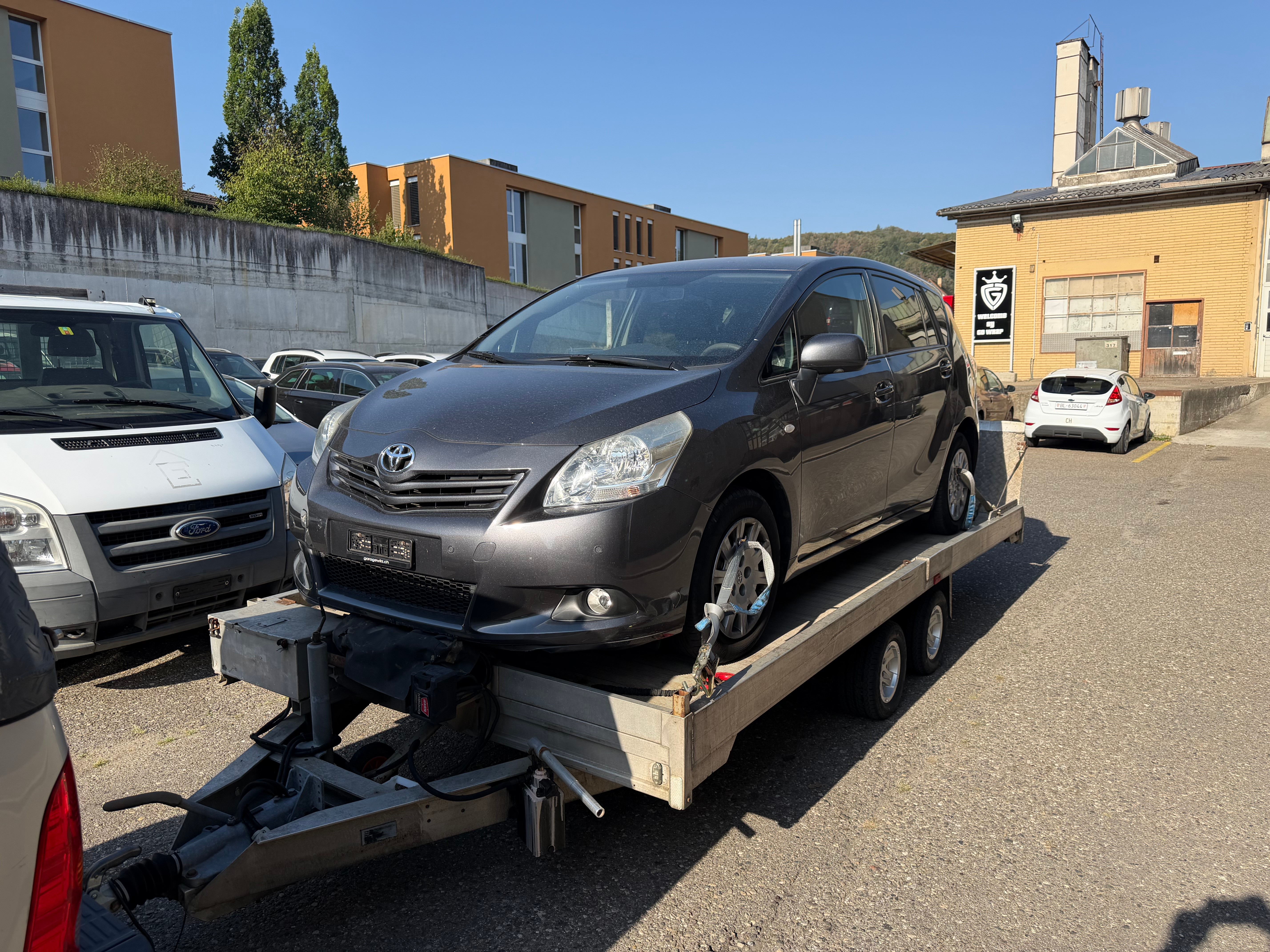 Car photo