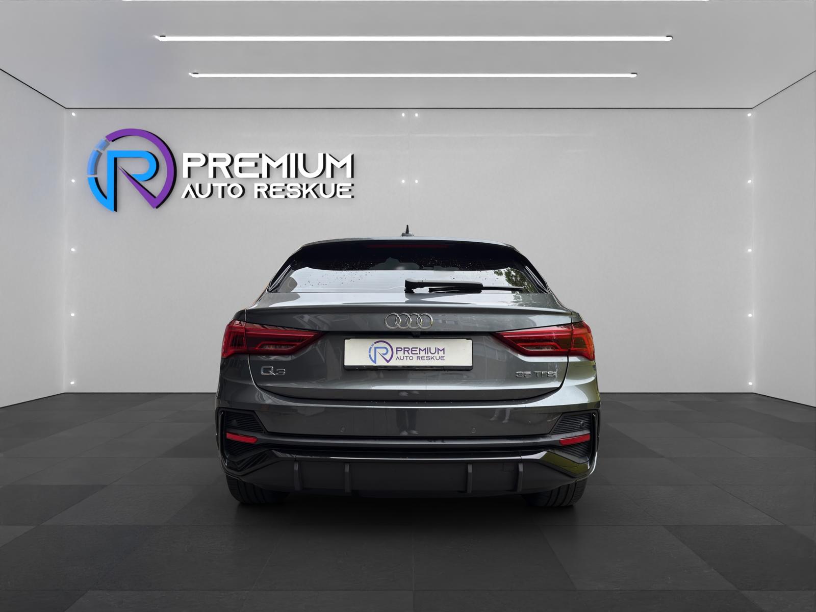 AUDI Q3 Sportback 35 TFSI S line S-tronic-image-4