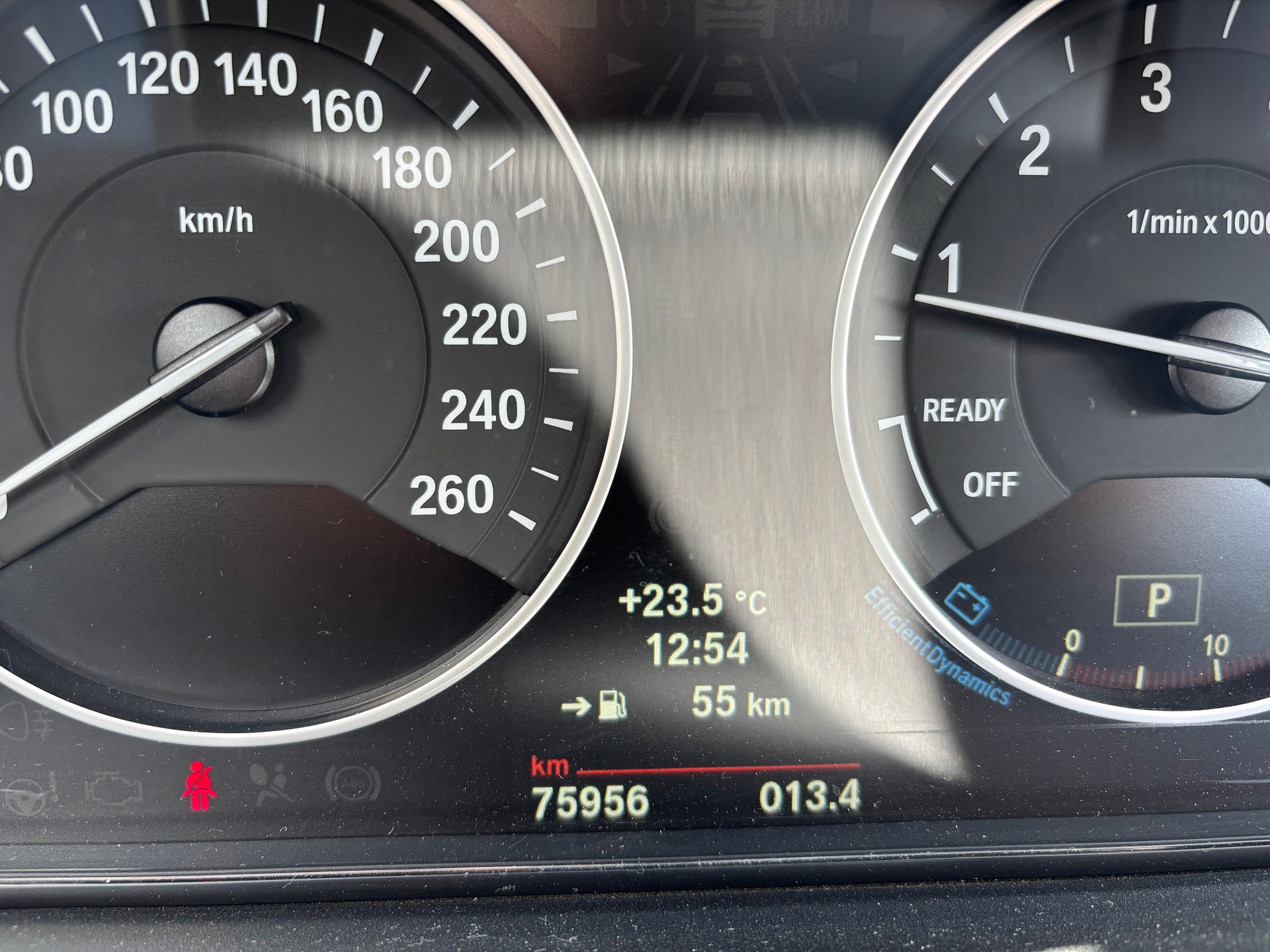 BMW 320i Touring Steptronic-image-3