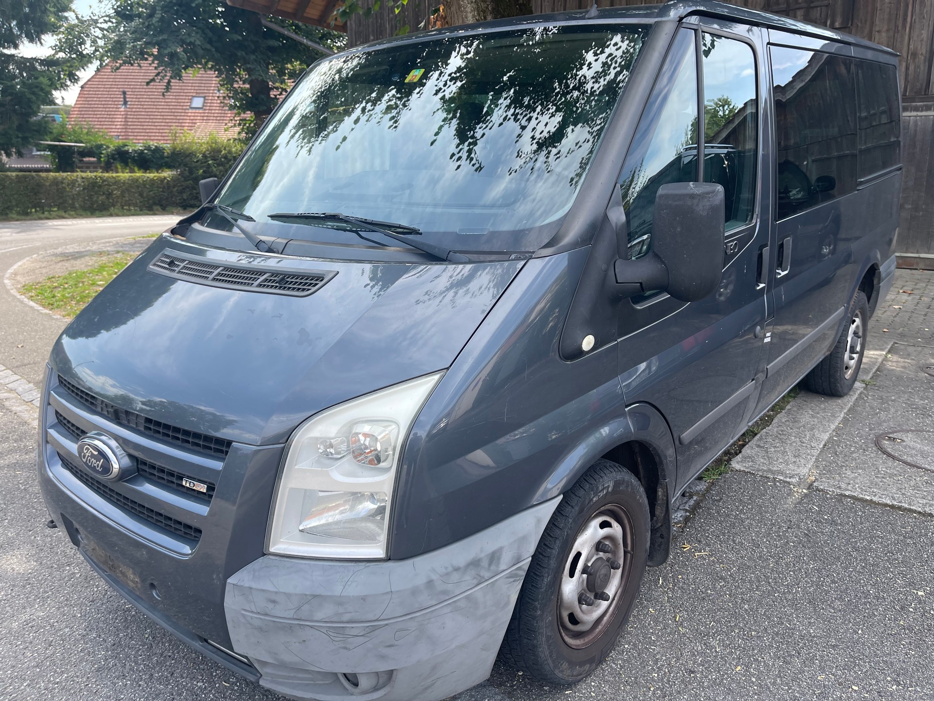 FORD Transit 2.2 TDCi Tourneo 9Pl.-image-9
