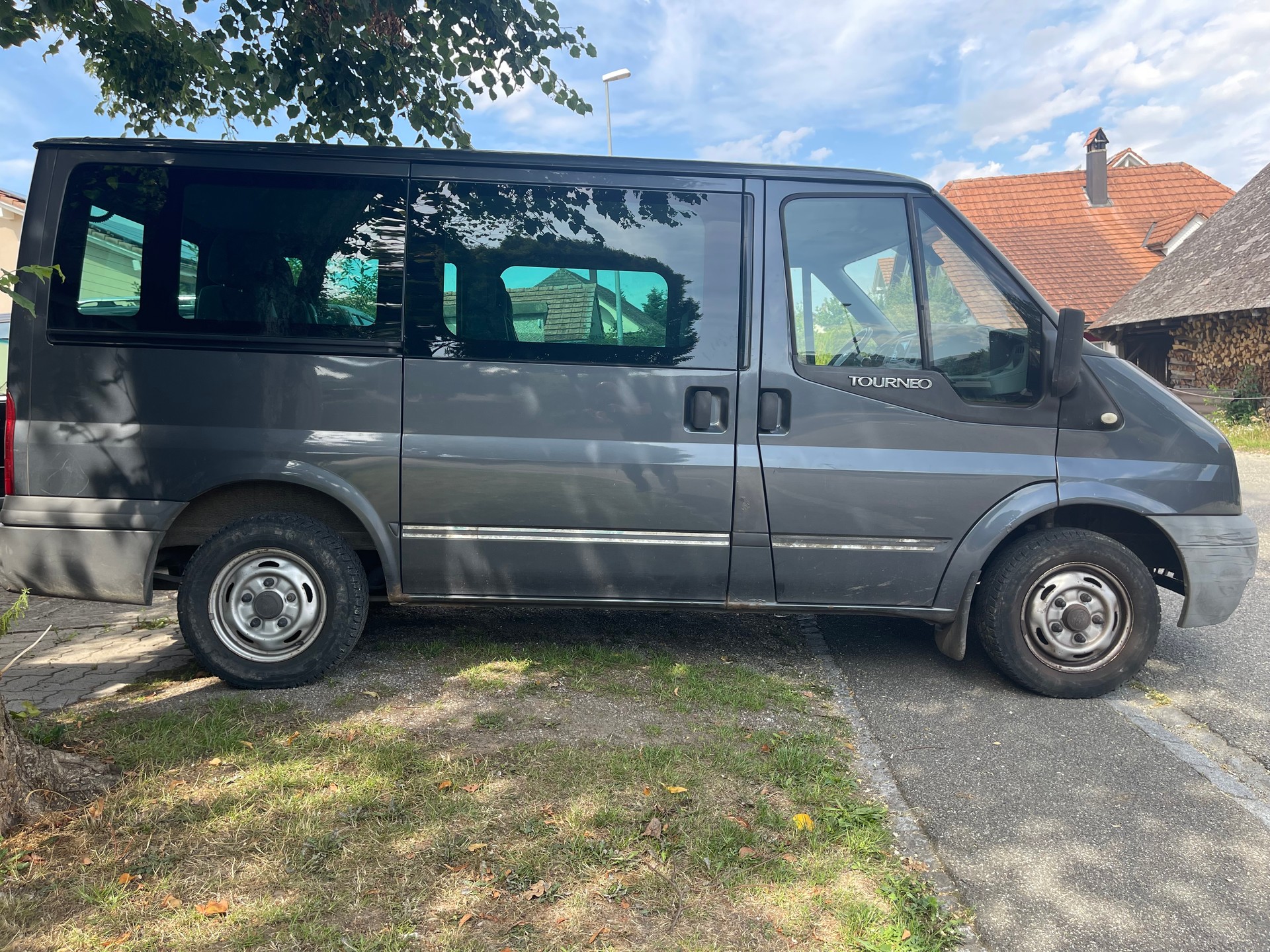 FORD Transit 2.2 TDCi Tourneo 9Pl.-image-2