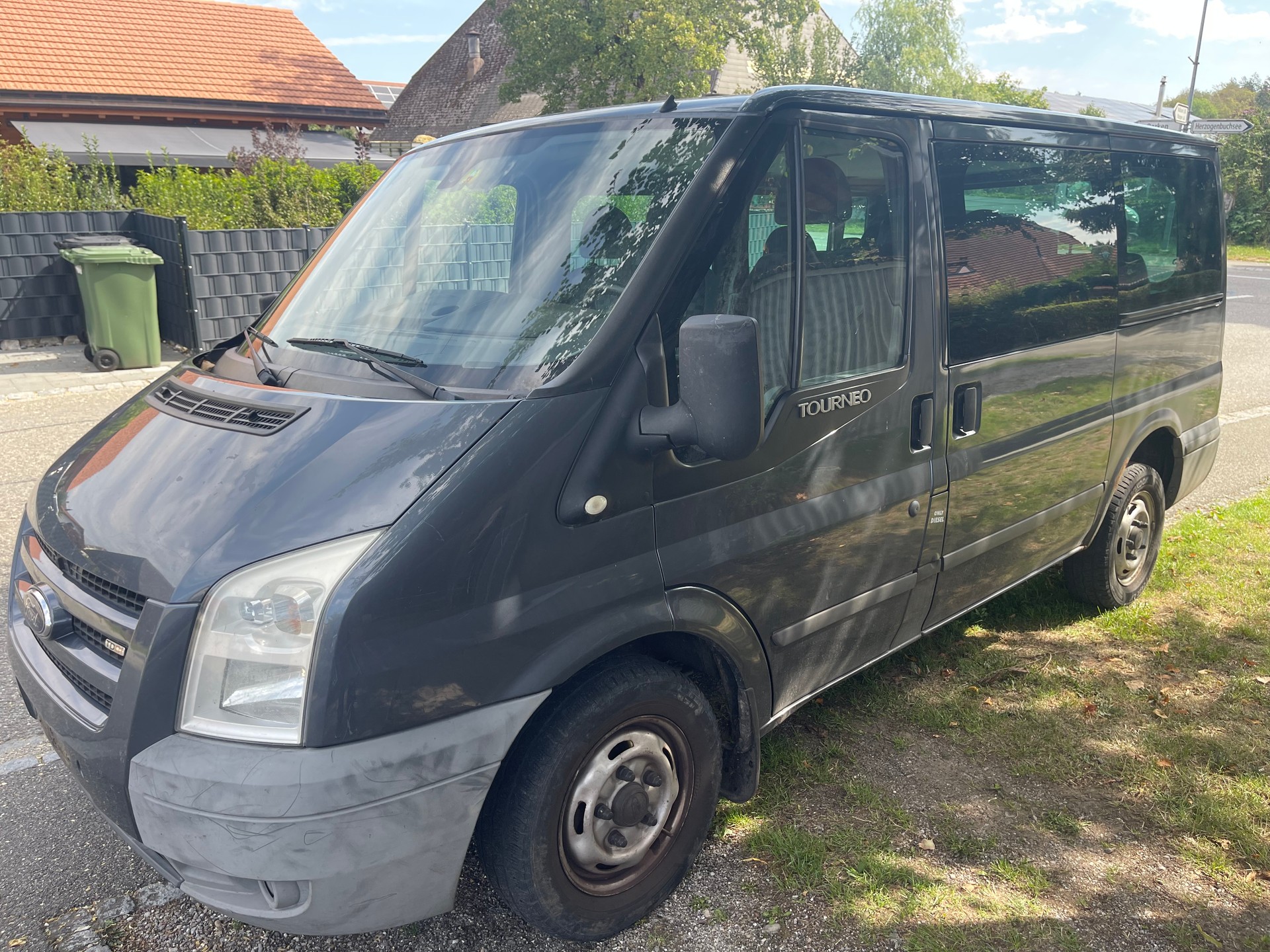 FORD Transit 2.2 TDCi Tourneo 9Pl.-image-5