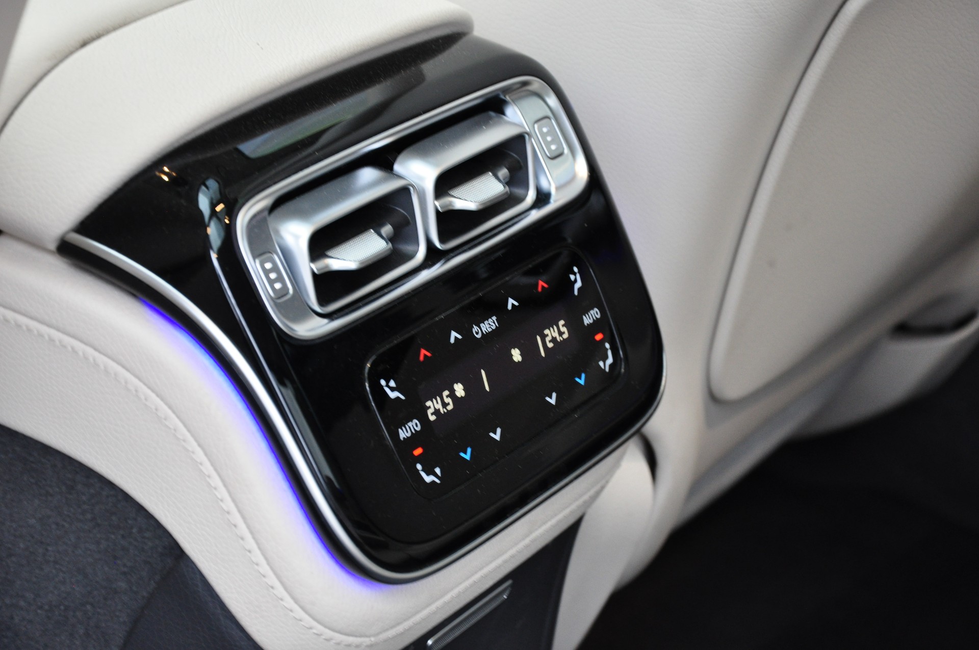 MERCEDES-BENZ S 580 L 4Matic AMG Line 9G-Tronic-image-21