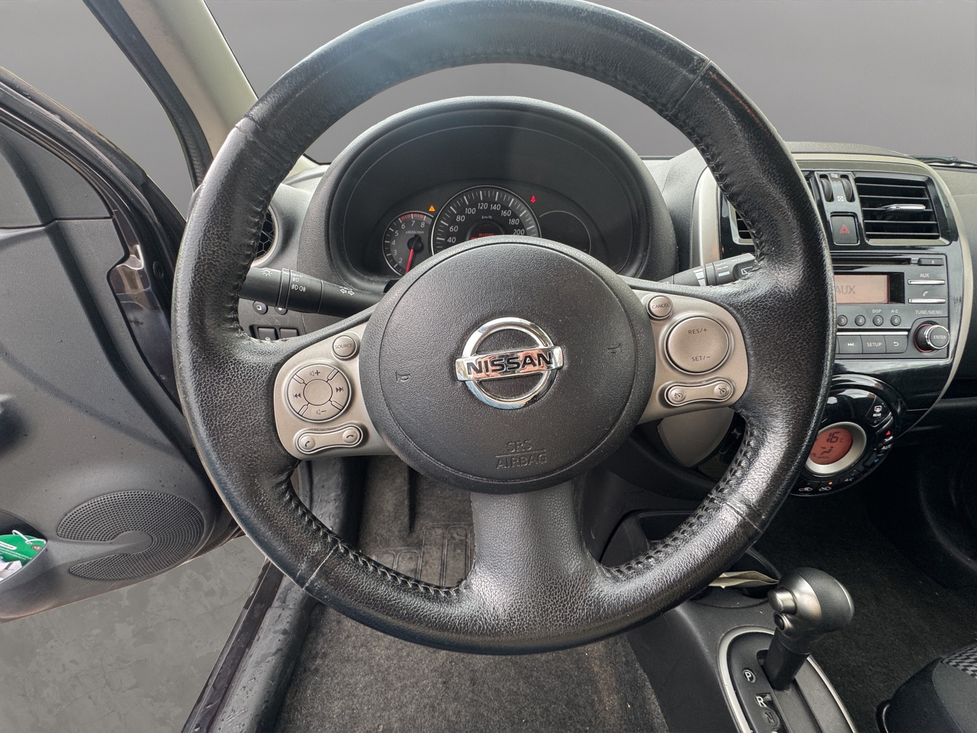 NISSAN Micra 1.2 DIG-S tekna CVT-image-9