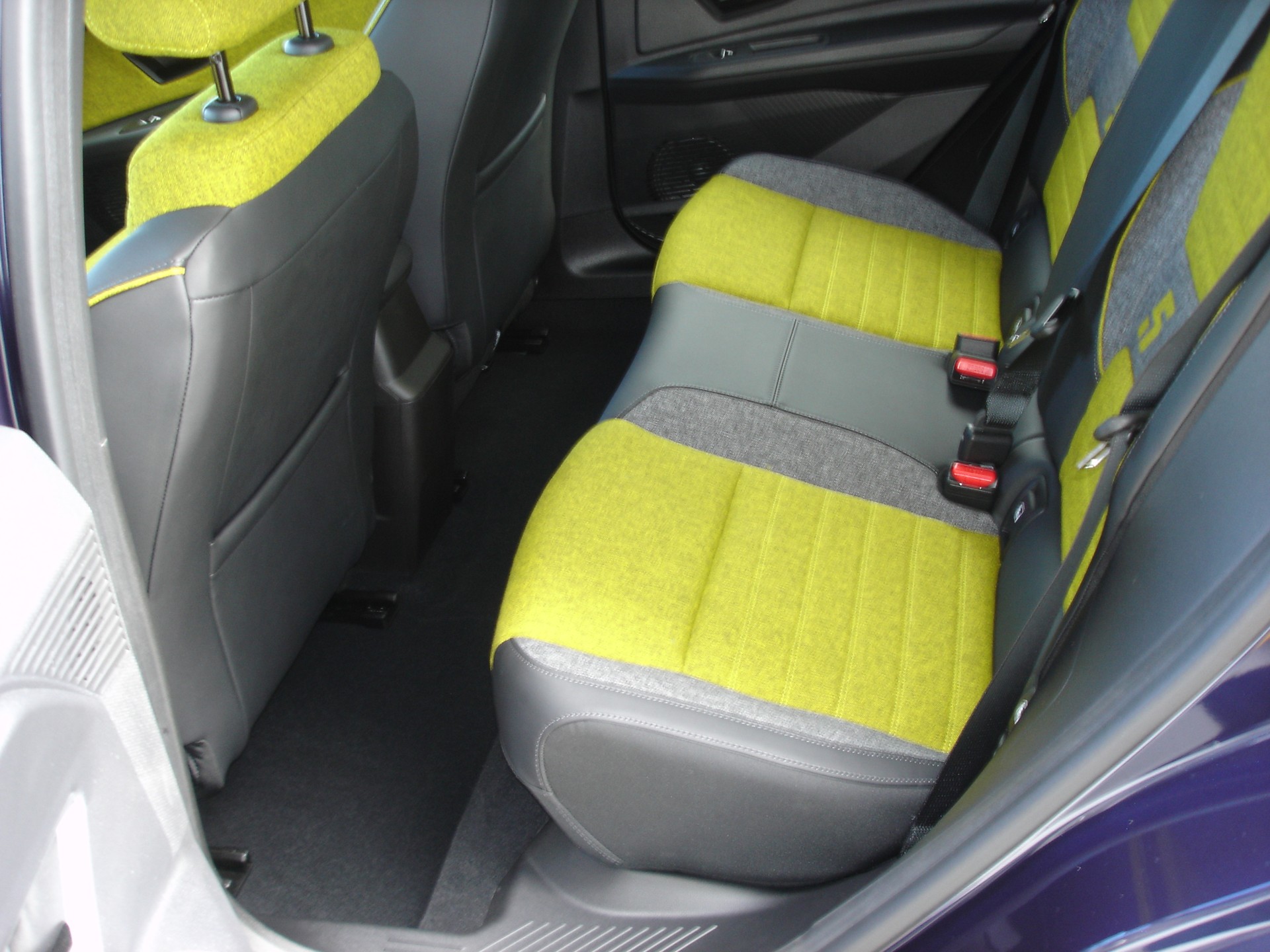 RENAULT R5 E-Tech Comfort Range 52 kWh Iconic Five-image-7