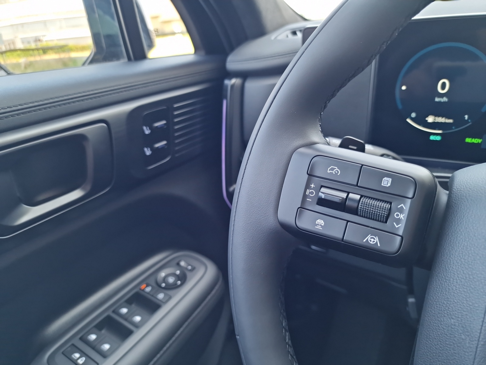 HYUNDAI Santa Fe 1.6 T-GDi HEV Calligraphy 4WD Automatic-image-22