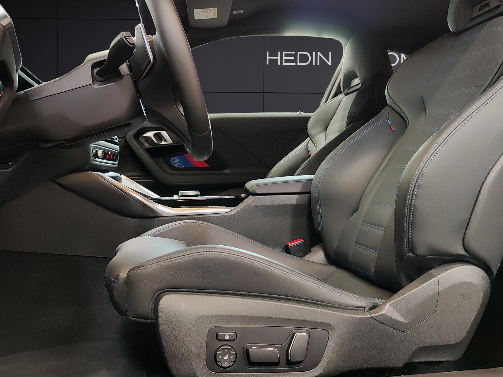 BMW M240i xDrive Coupé-image-9