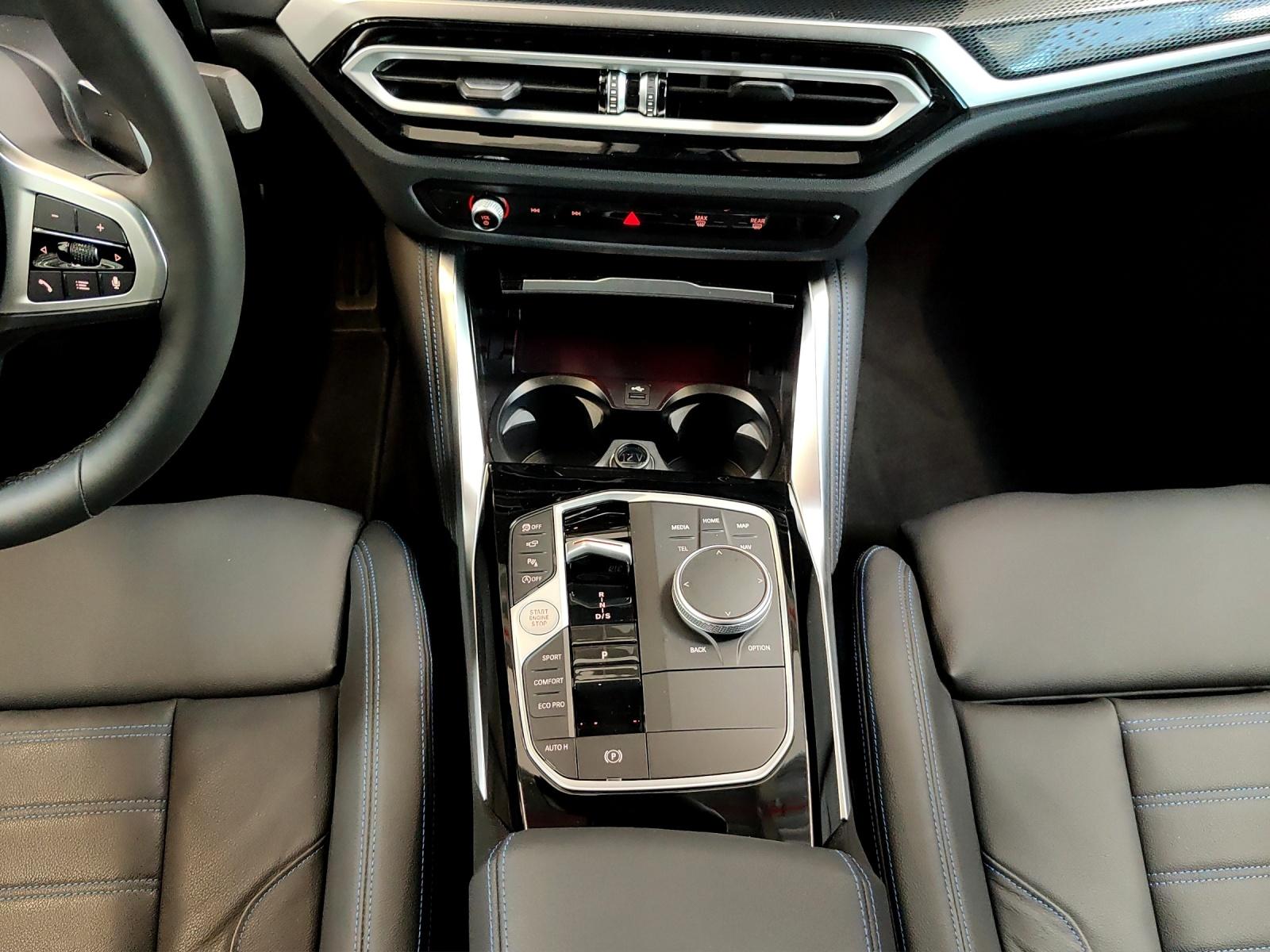 BMW M240i xDrive Coupé-image-12