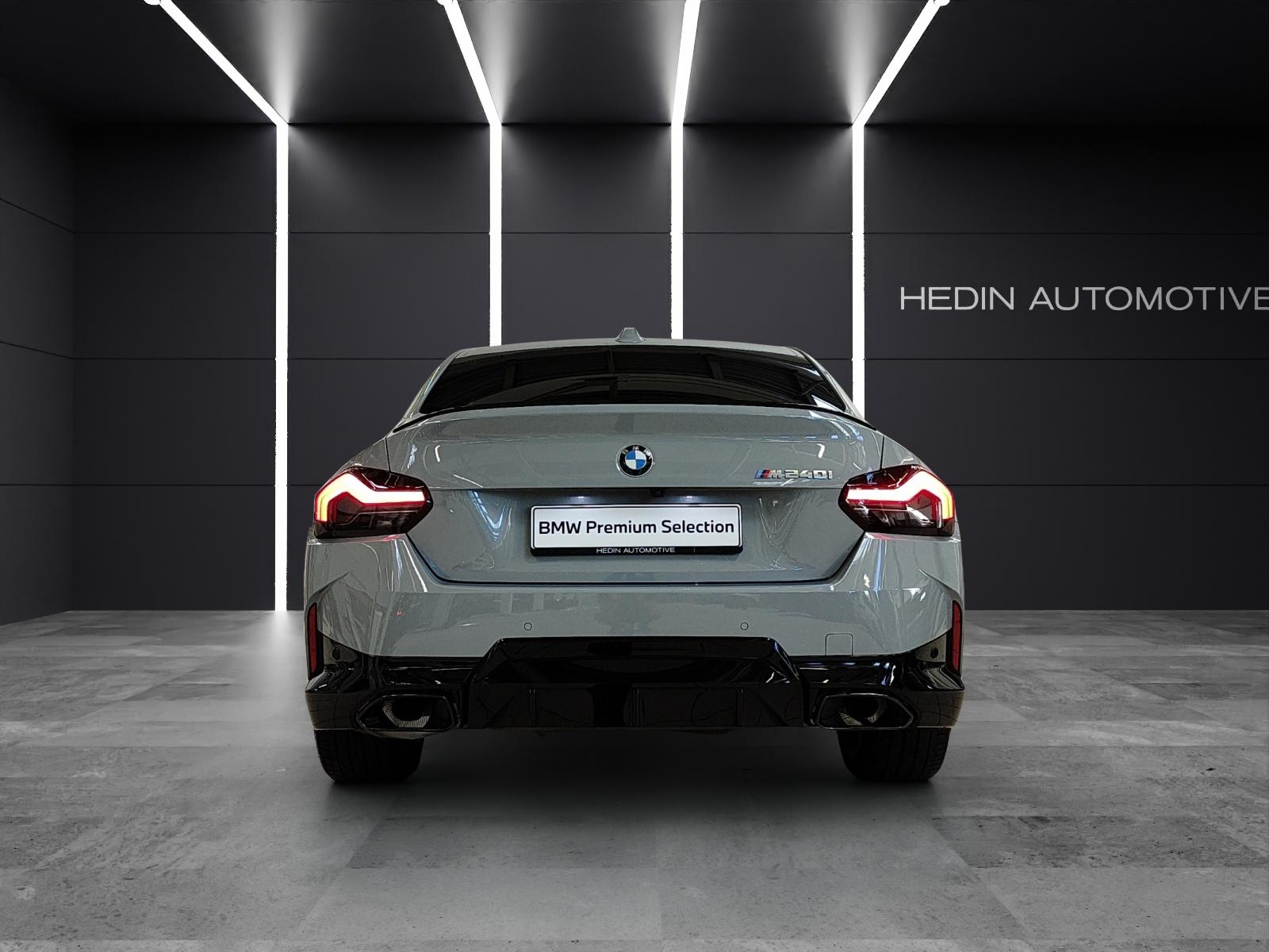 BMW M240i xDrive Coupé-image-4