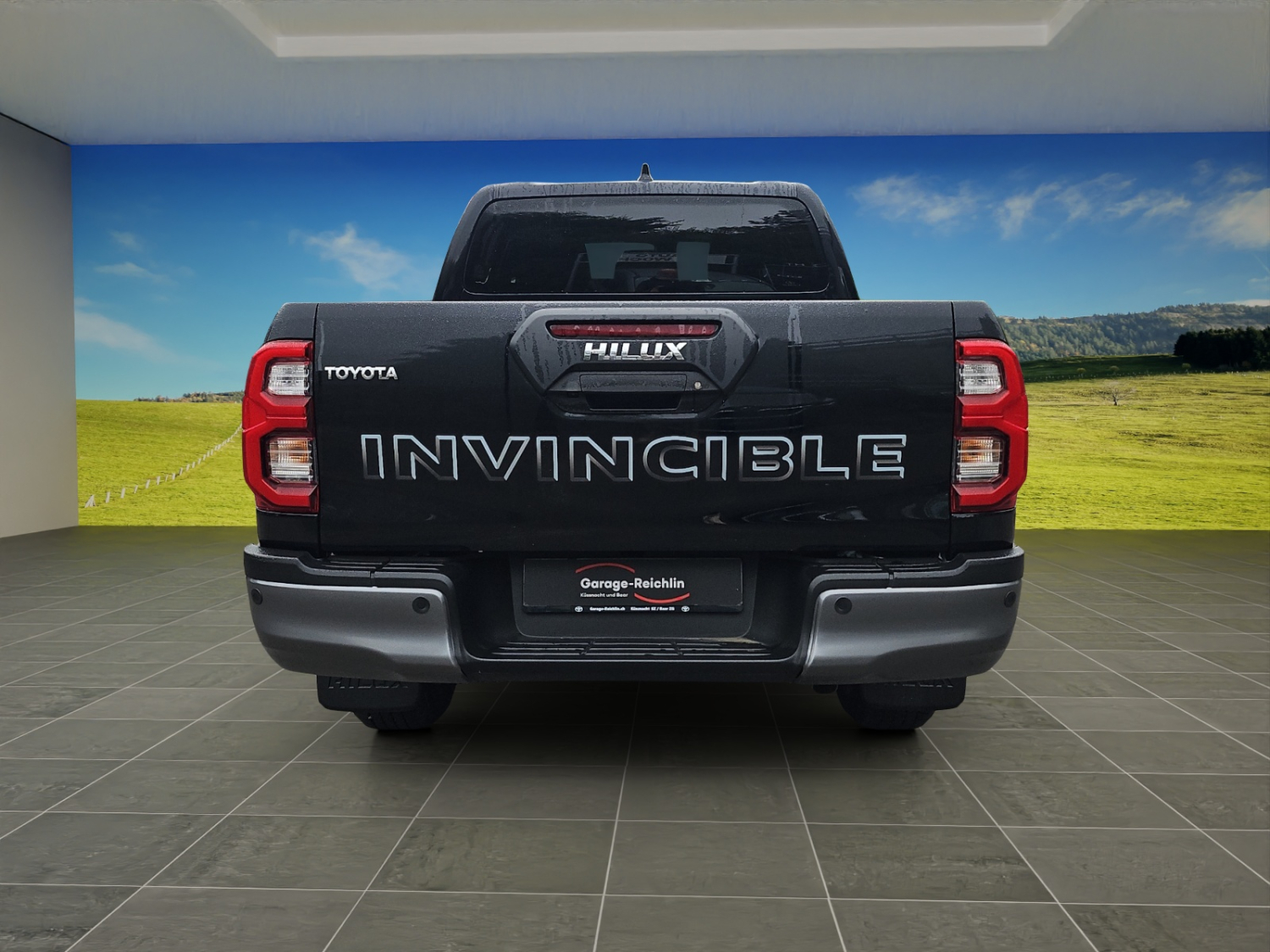 TOYOTA Hilux Double Cab.-Pick-up 2.8 D-4D 204 Invincible MHEV-image-3