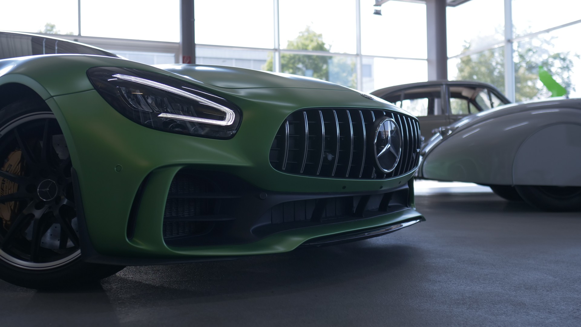 MERCEDES-BENZ AMG GT R Speedshift DCT-image-6