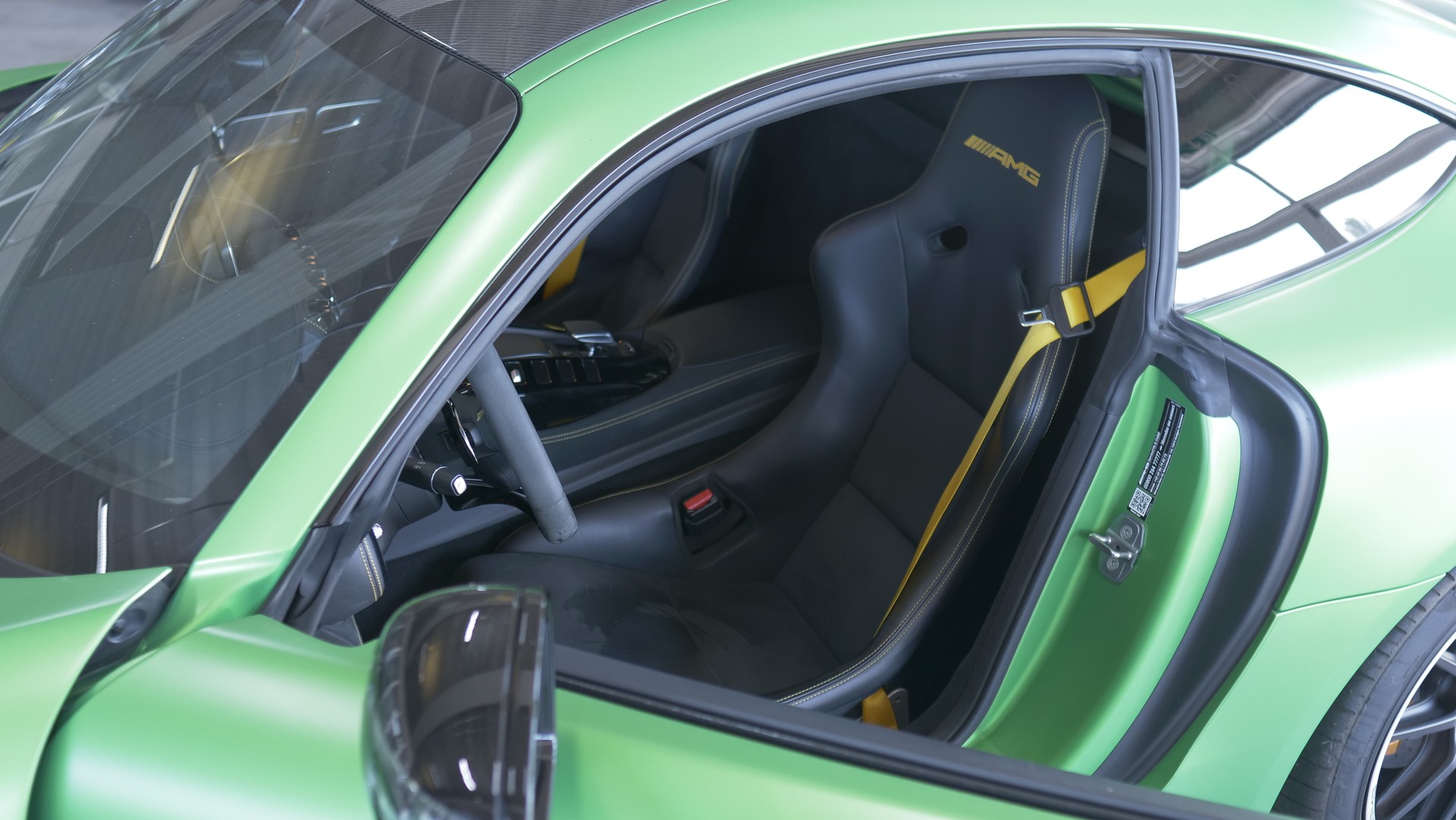 MERCEDES-BENZ AMG GT R Speedshift DCT-image-17