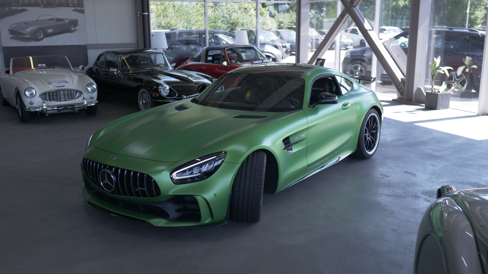 MERCEDES-BENZ AMG GT R Speedshift DCT-image-1