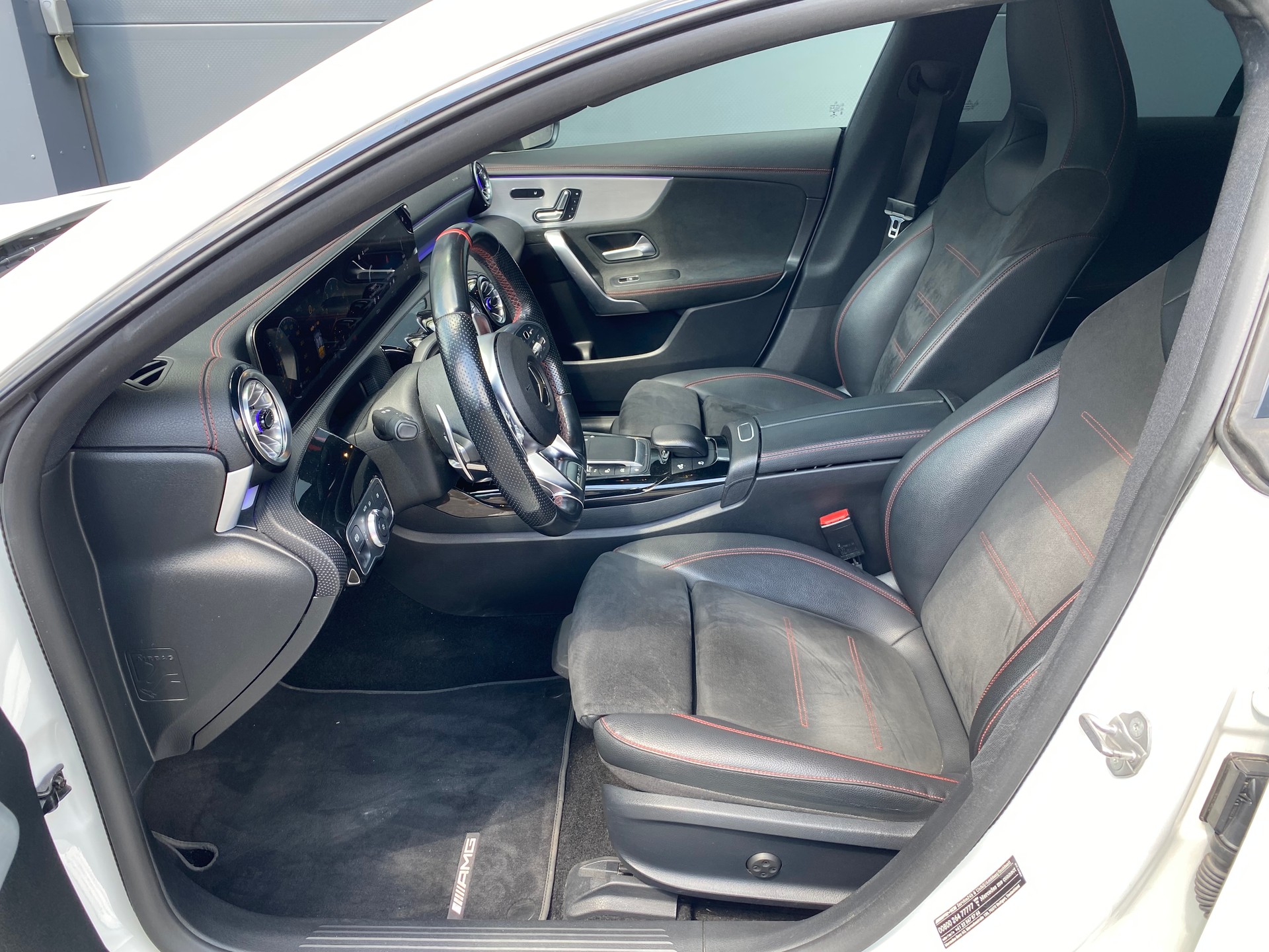 MERCEDES-BENZ CLA Shooting Brake 35 AMG 4Matic 7G-DCT-image-12