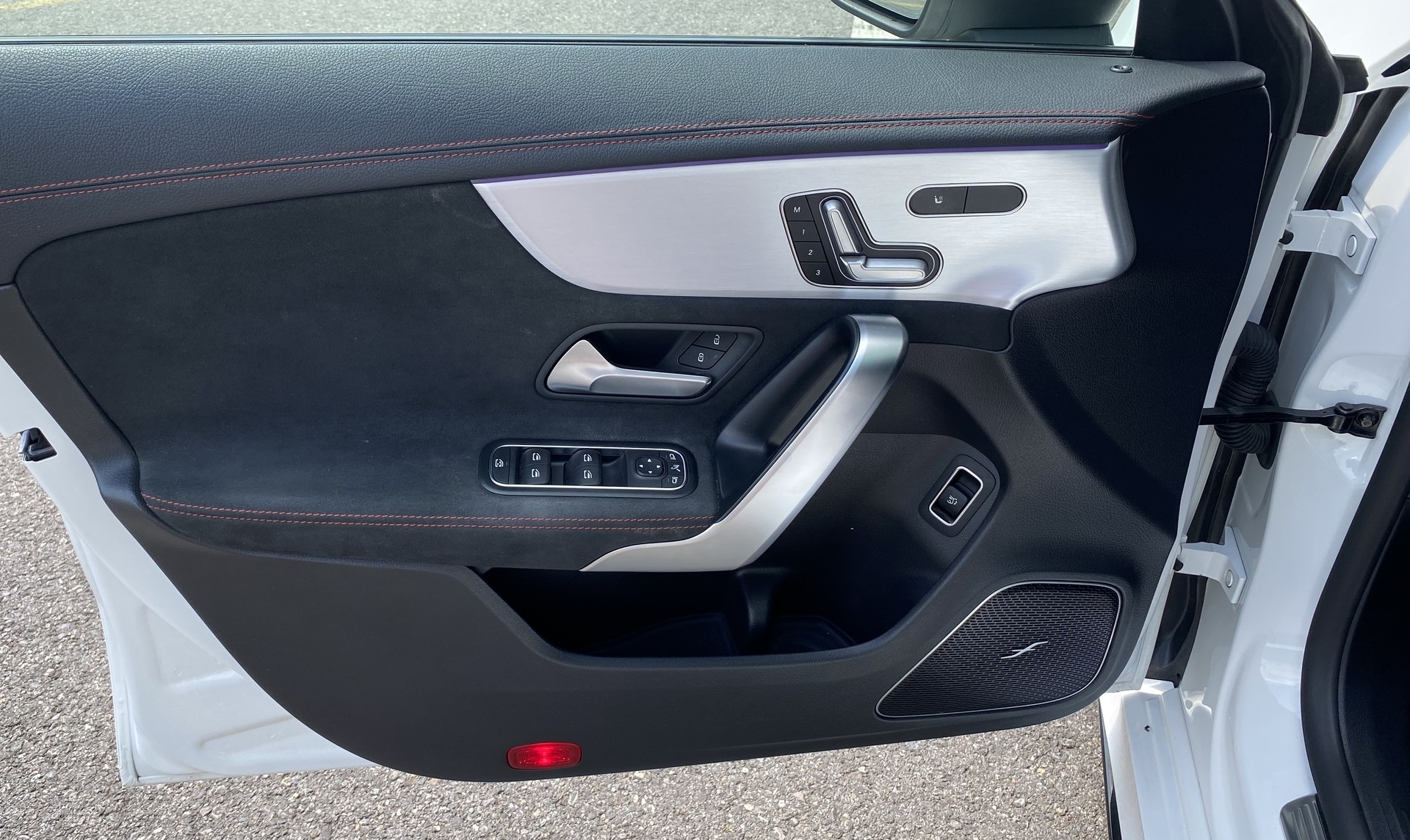 MERCEDES-BENZ CLA Shooting Brake 35 AMG 4Matic 7G-DCT-image-10