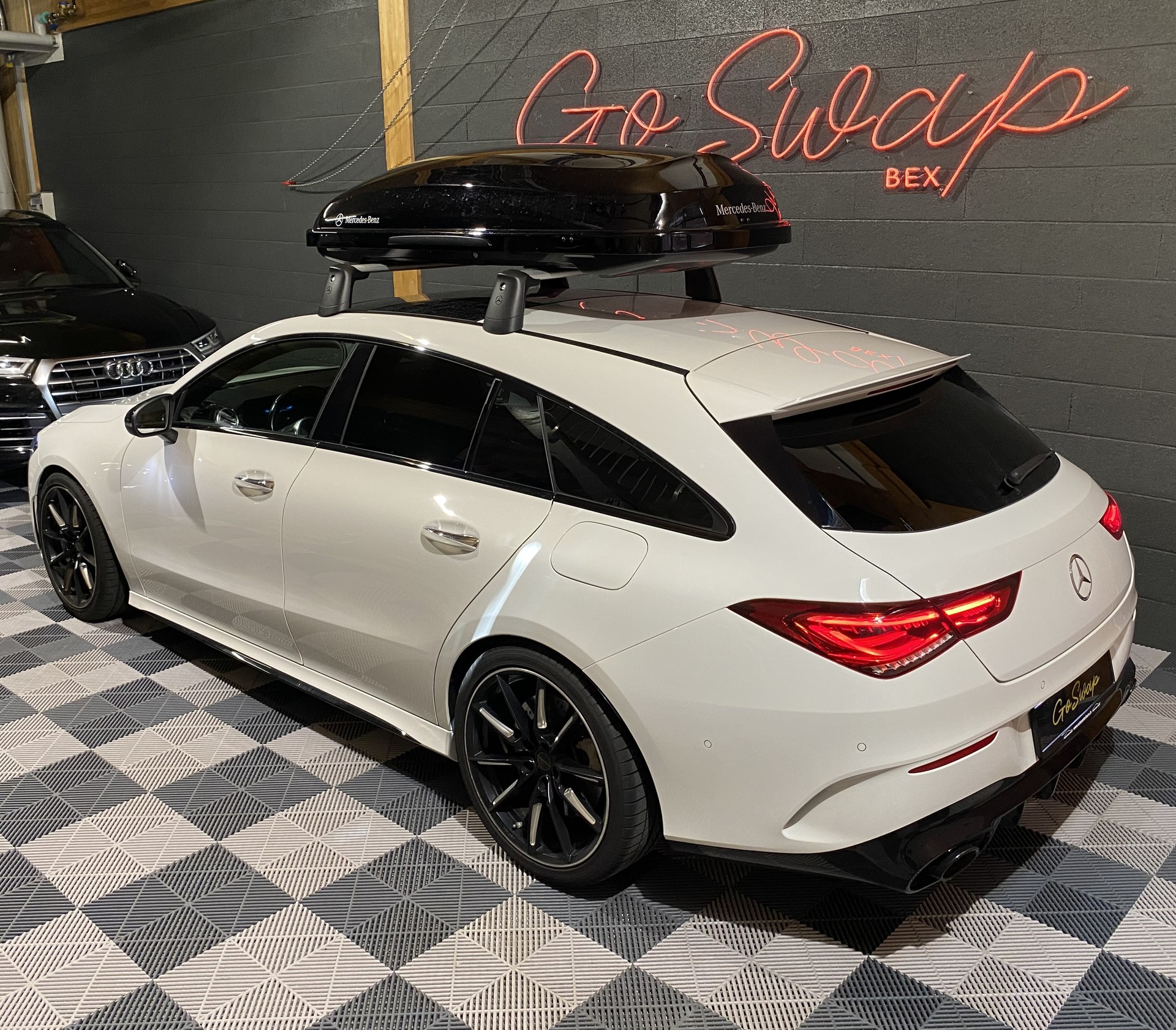 MERCEDES-BENZ CLA Shooting Brake 35 AMG 4Matic 7G-DCT-image-9