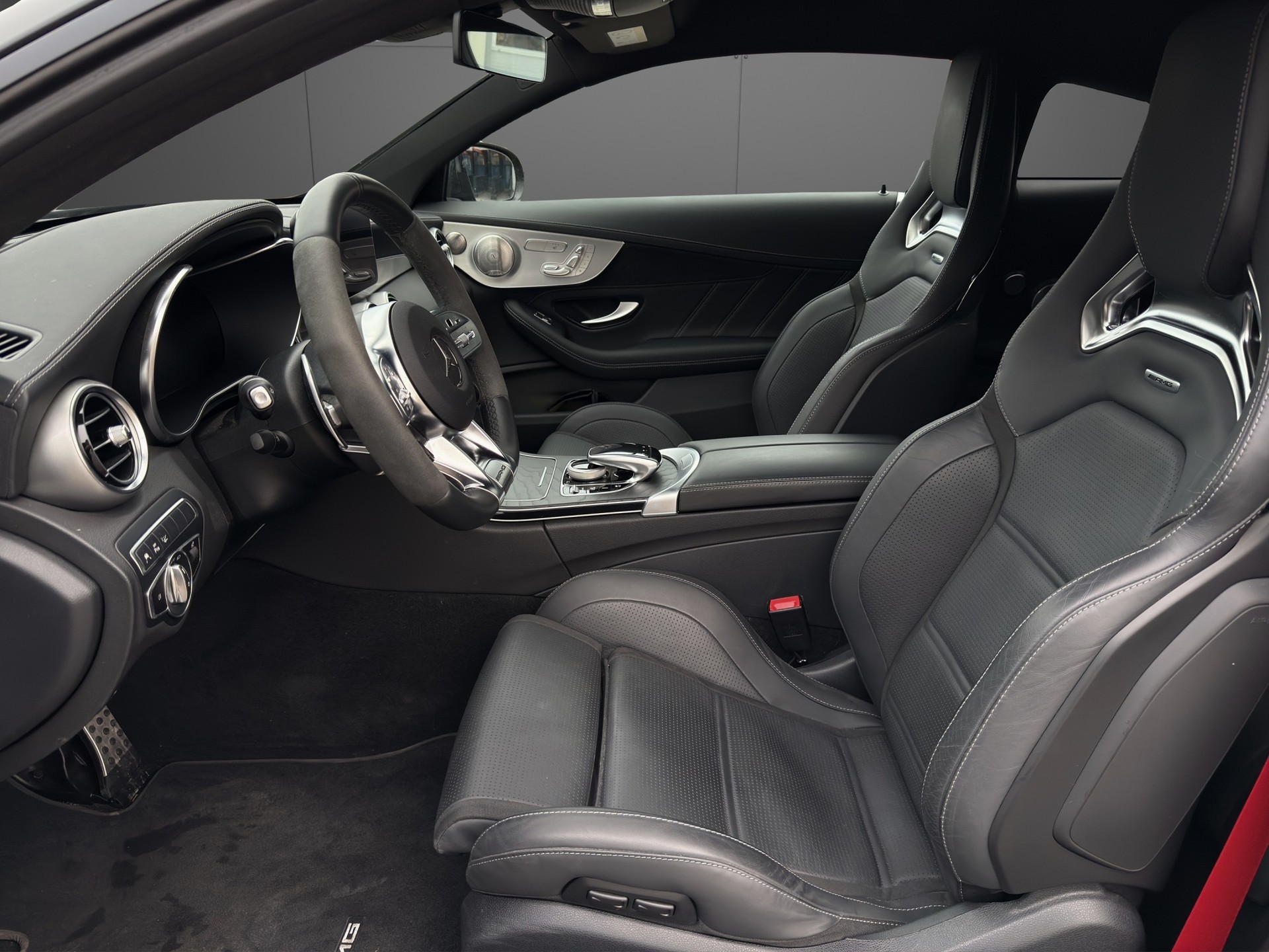 MERCEDES-BENZ C 63 S AMG Premium 9G-tronic-image-5