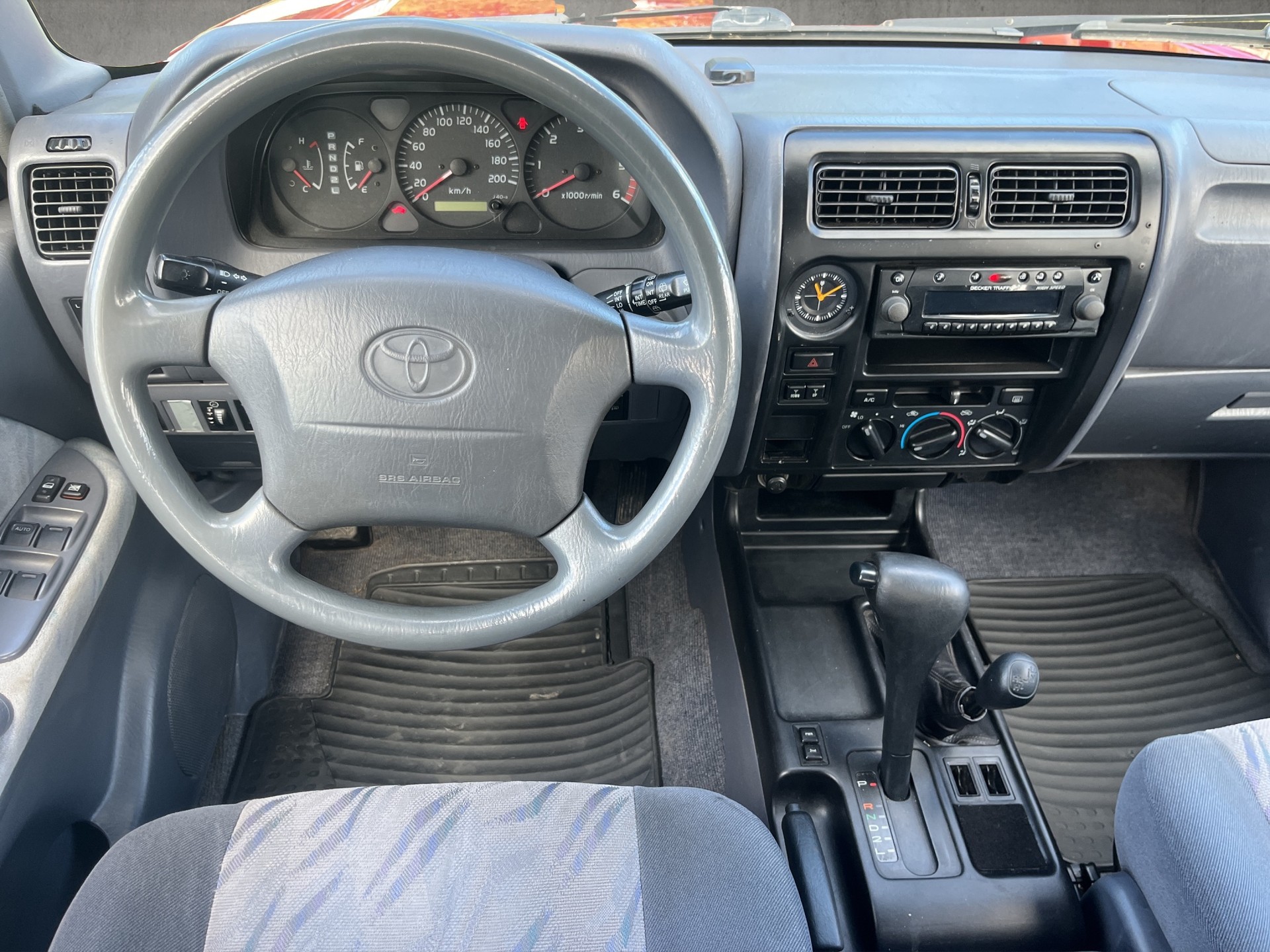 TOYOTA Land Cruiser 300 3.0 TD Saloon-image-8