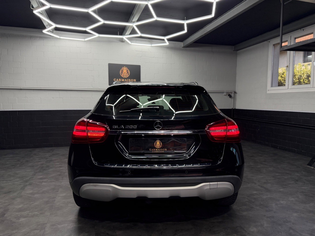 MERCEDES-BENZ GLA 200 | Ab MFK | Anhängerkupplung | Leder | Tempomat | Rückfahrkamera-image-7
