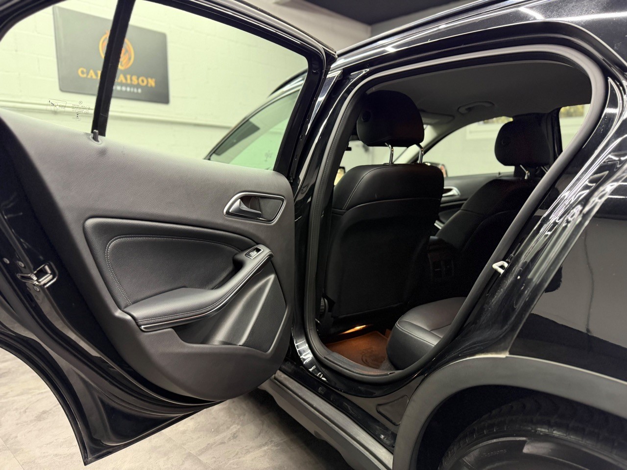 MERCEDES-BENZ GLA 200 | Ab MFK | Anhängerkupplung | Leder | Tempomat | Rückfahrkamera-image-19