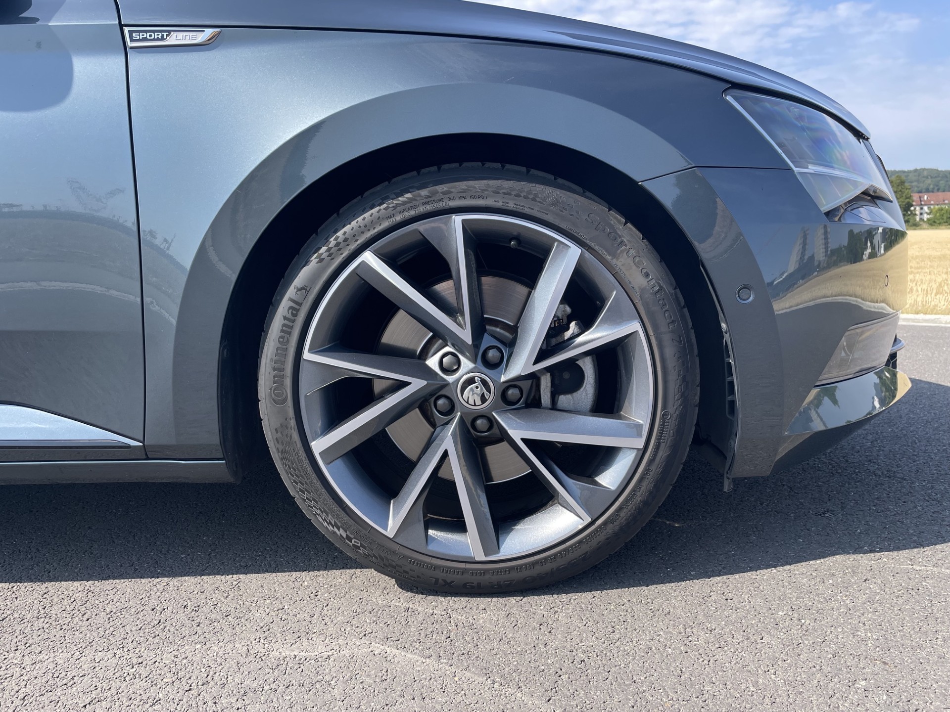 SKODA 2.0 TSI SportLine+ 4x4 DSG-image-4