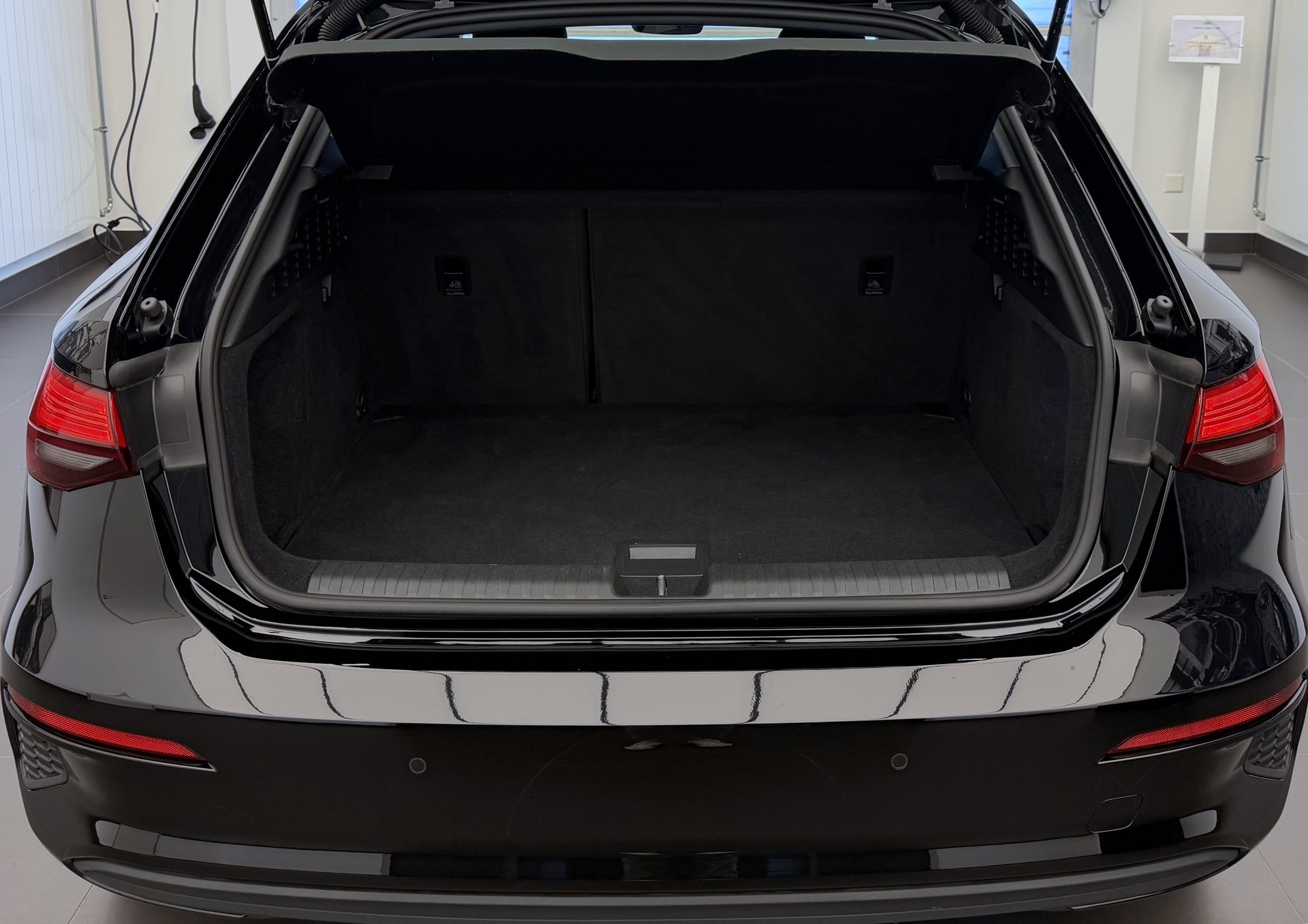 AUDI A3 Sportback 35 TFSI Attraction S-tronic-image-20