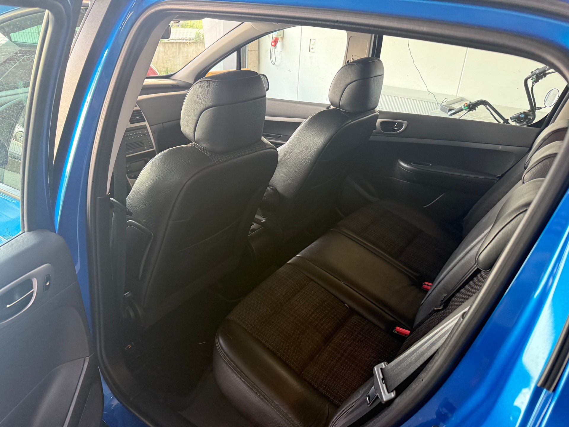 PEUGEOT 307 2.0 16V XS-image-6